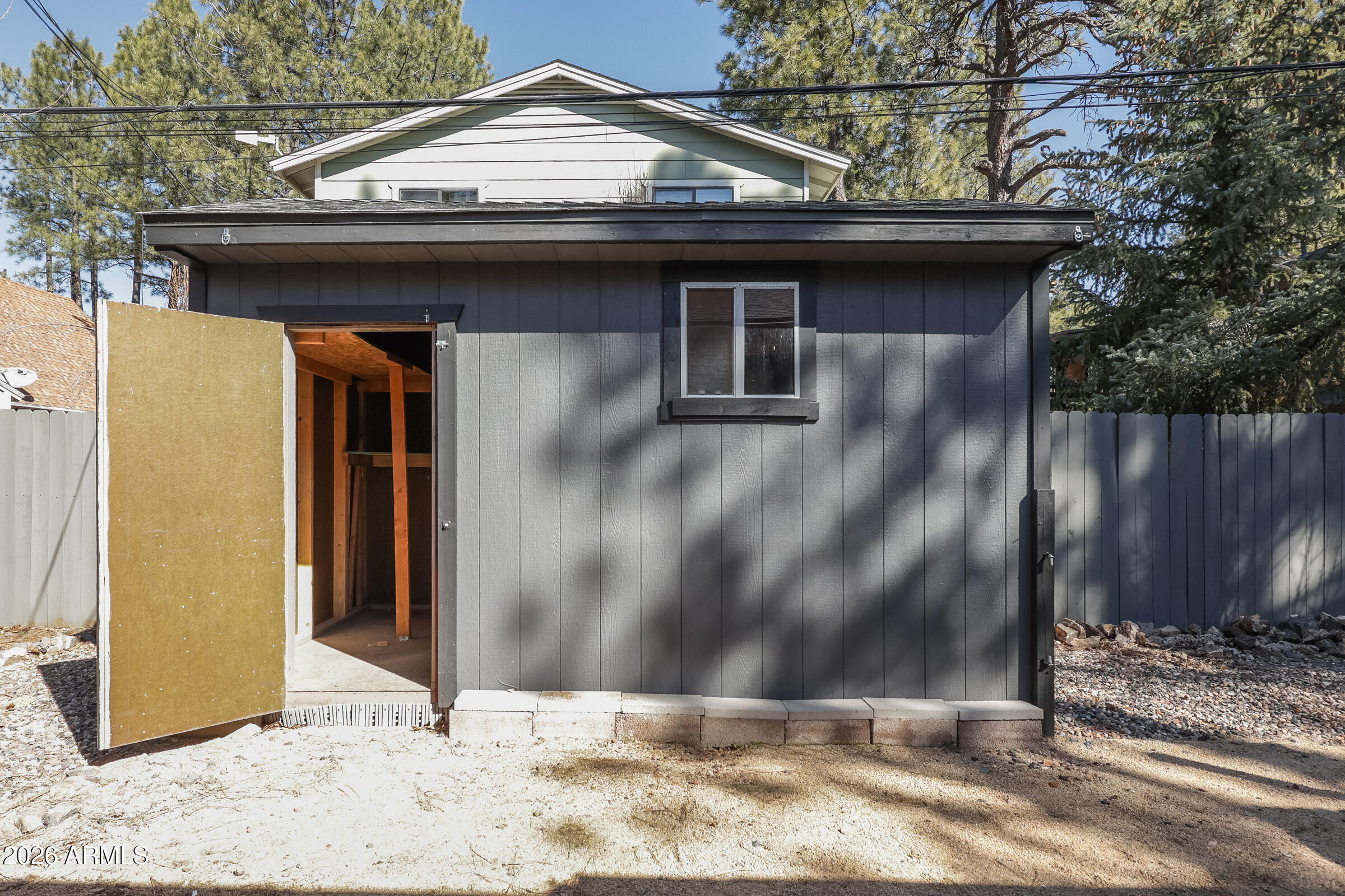 PINEWOOD 1 - Residential