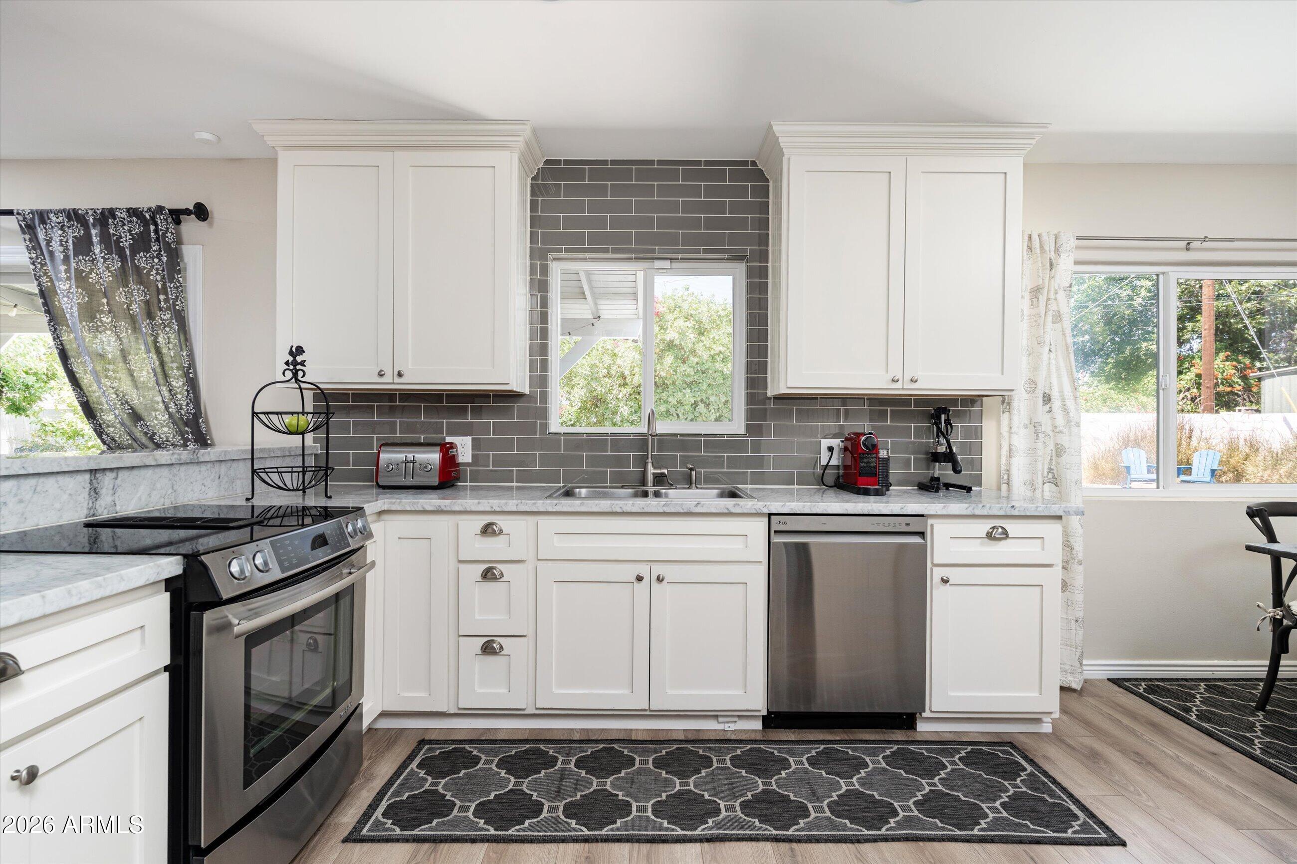 SHERWOOD GLEN - Residential