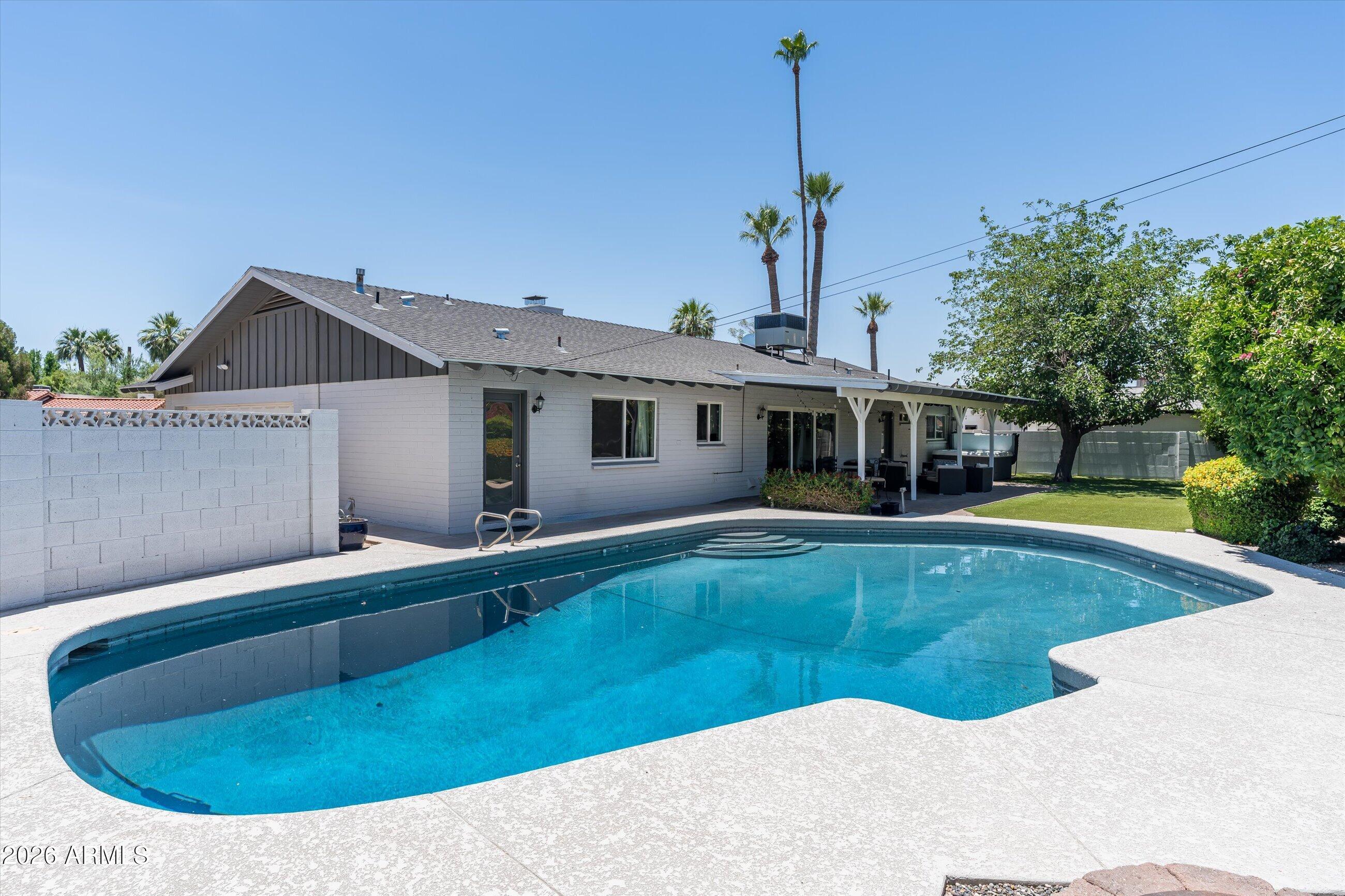 SHERWOOD GLEN - Residential
