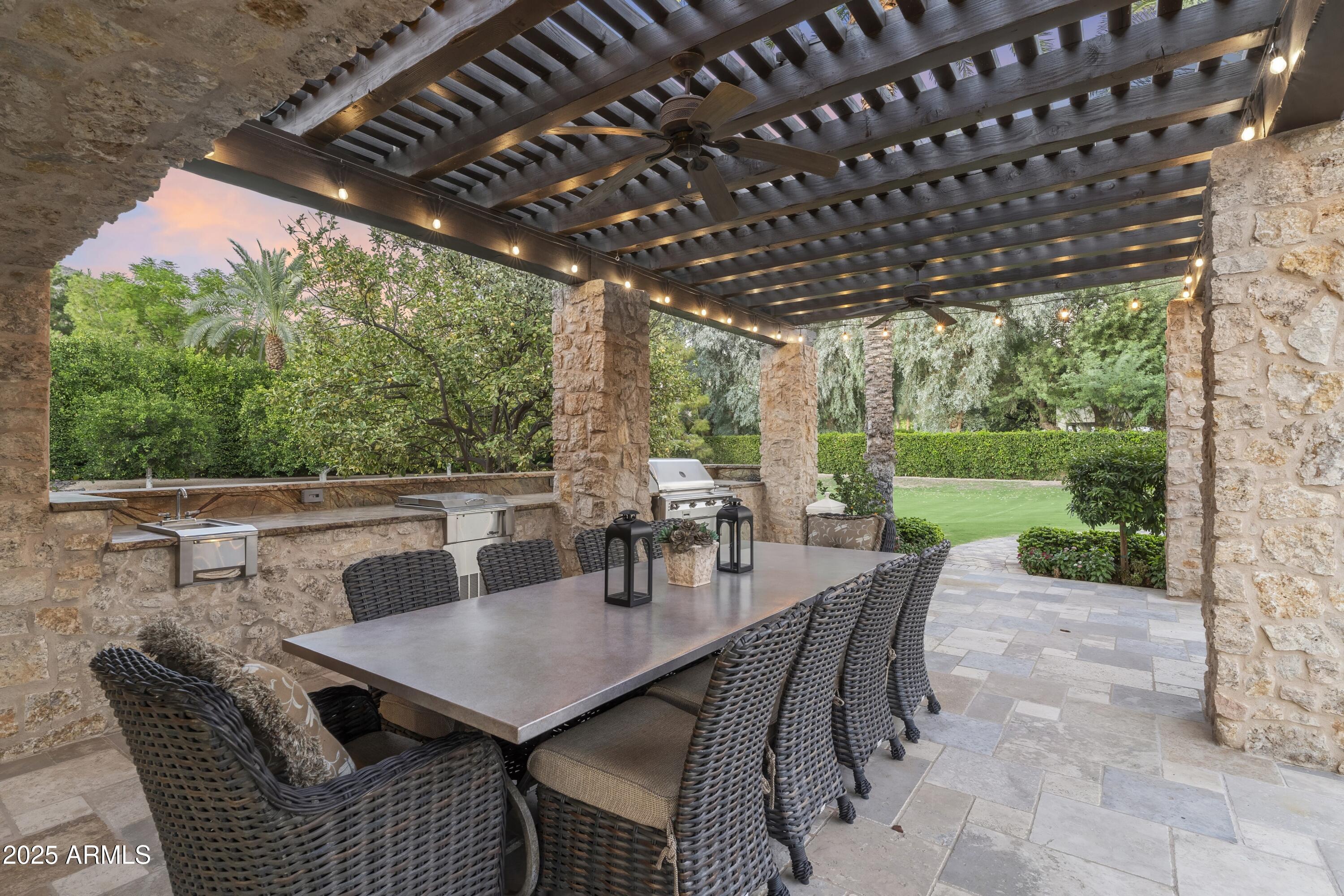 ARCADIA MANORS - Residential