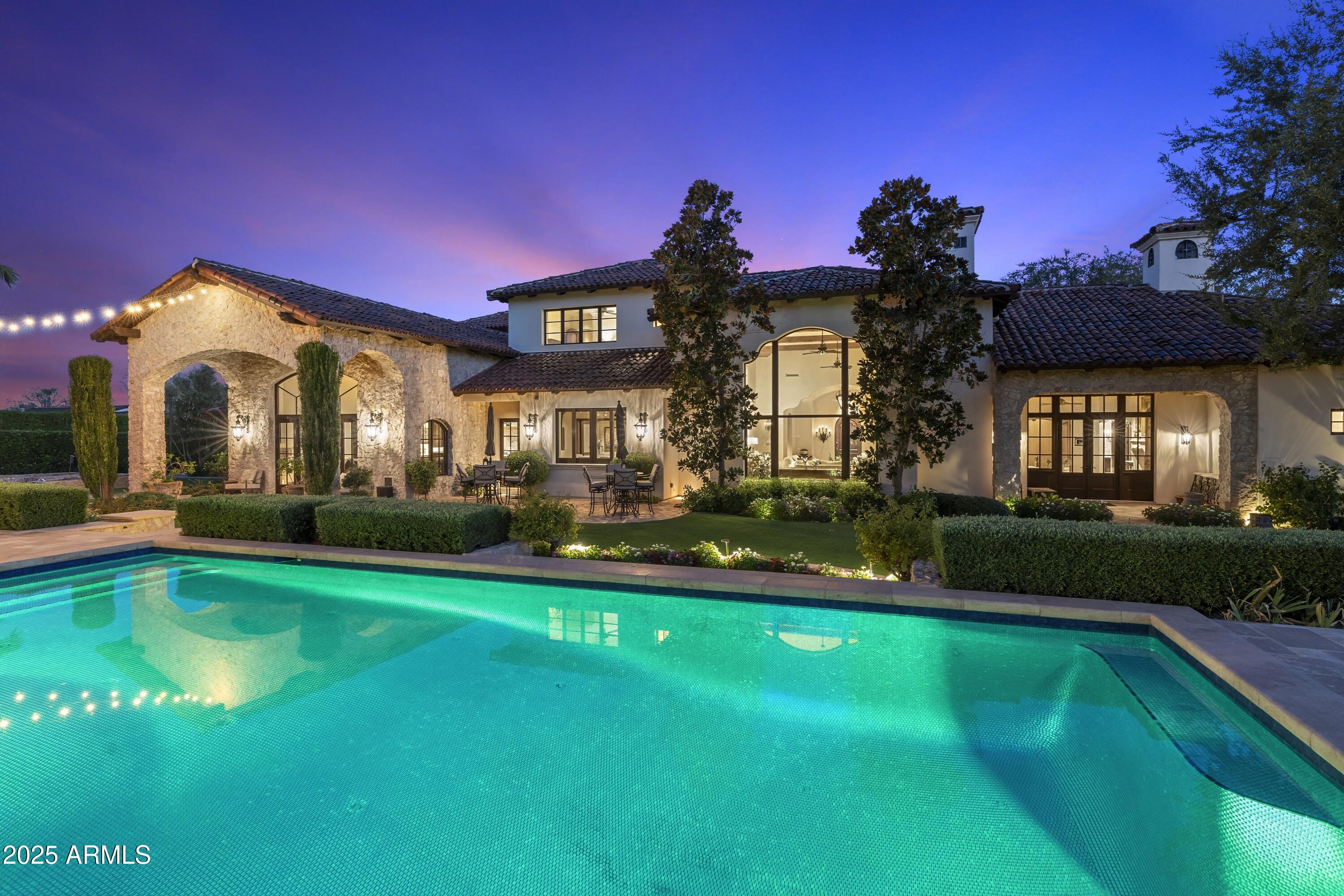ARCADIA MANORS - Residential