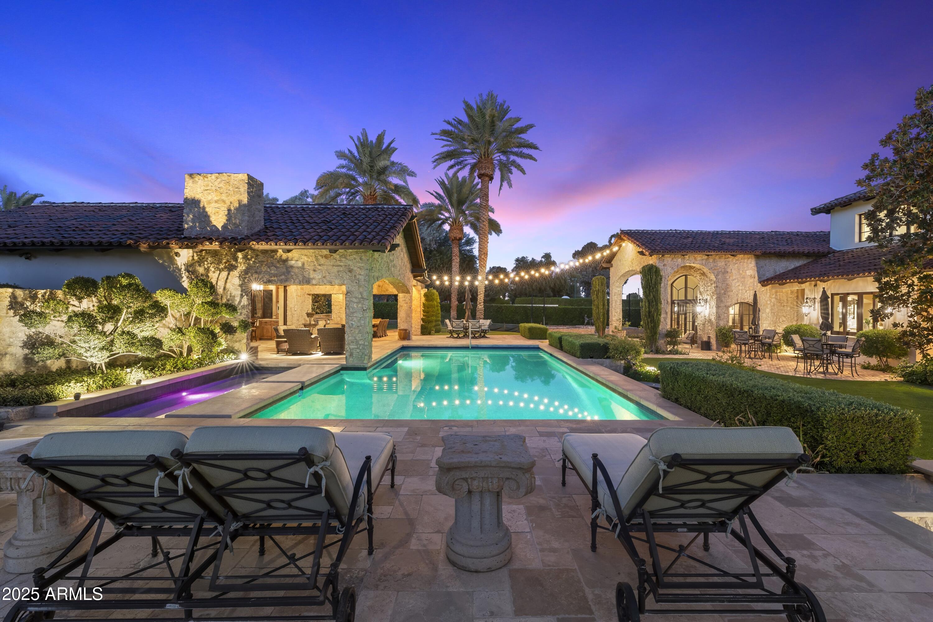 ARCADIA MANORS - Residential