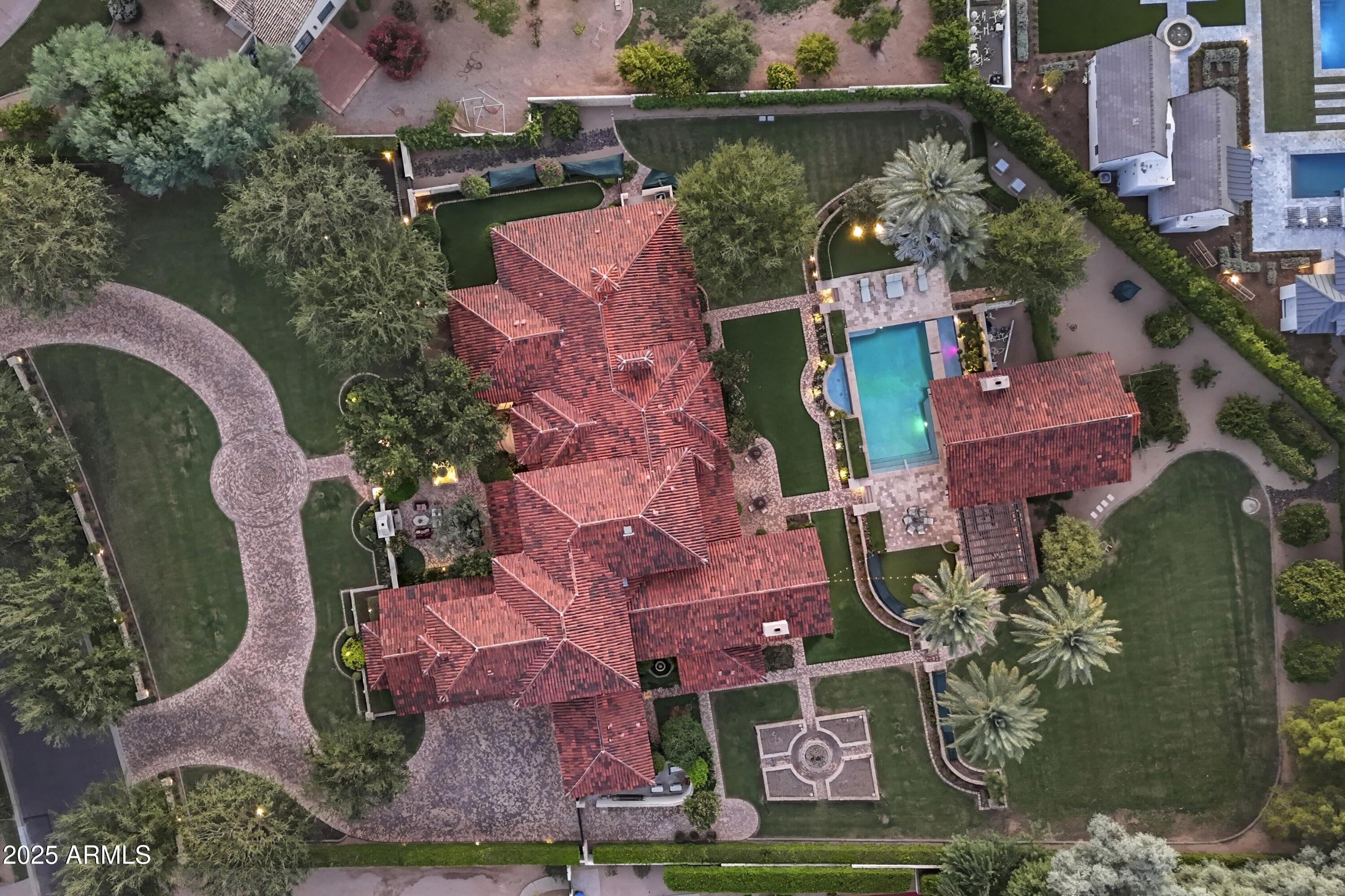 ARCADIA MANORS - Residential