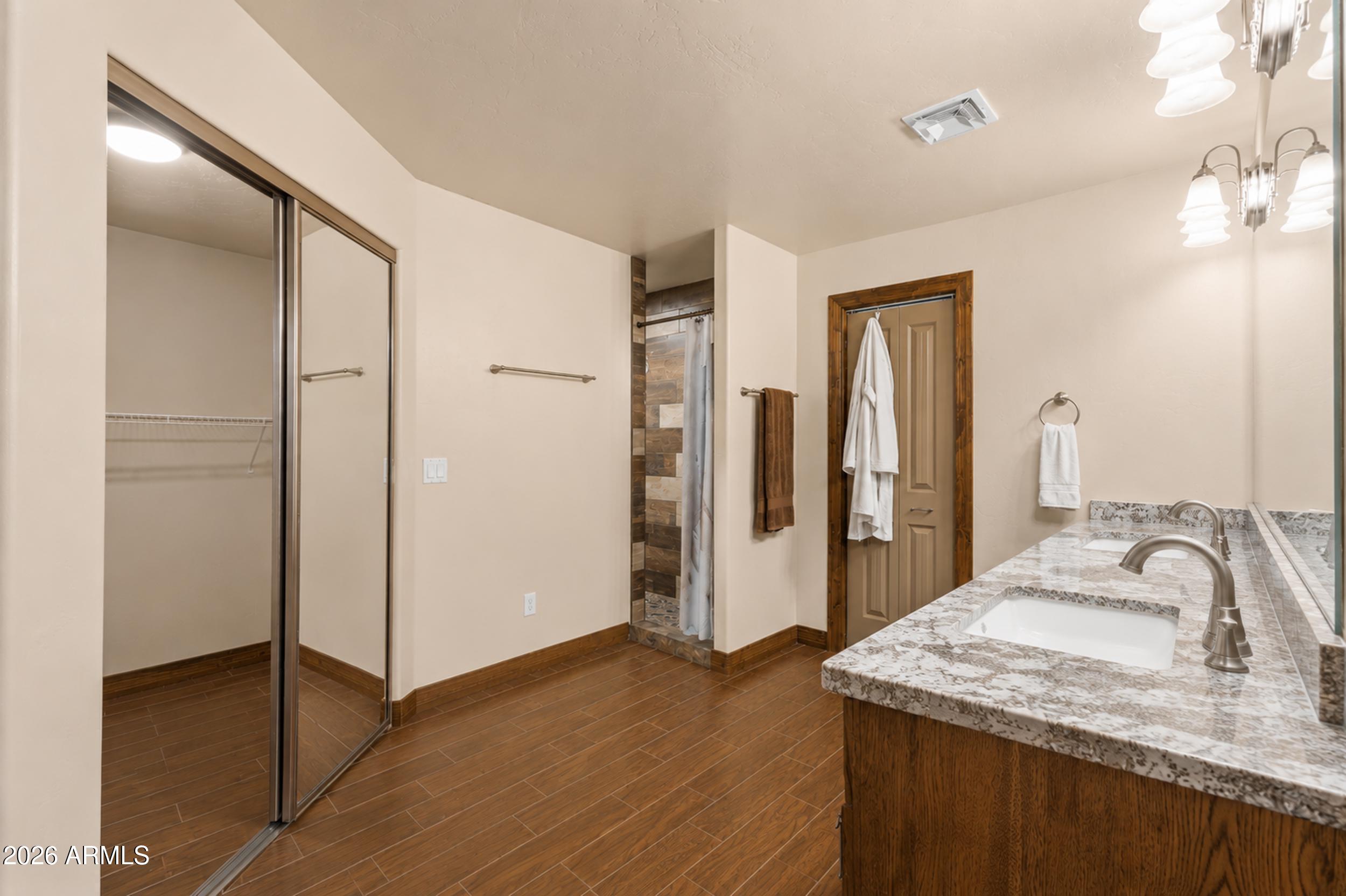 PINO RIDGE ESTATES - Residential