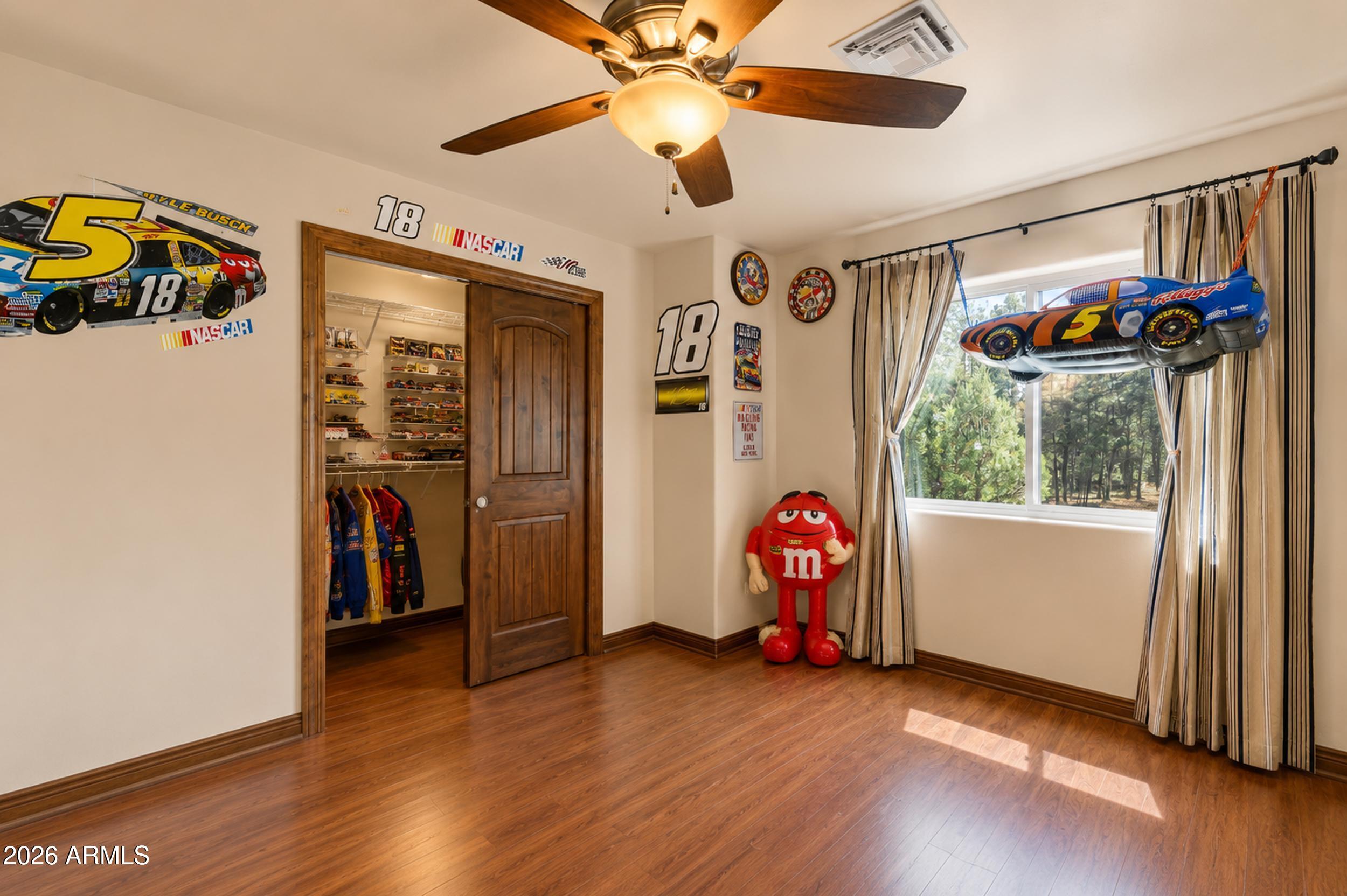PINO RIDGE ESTATES - Residential