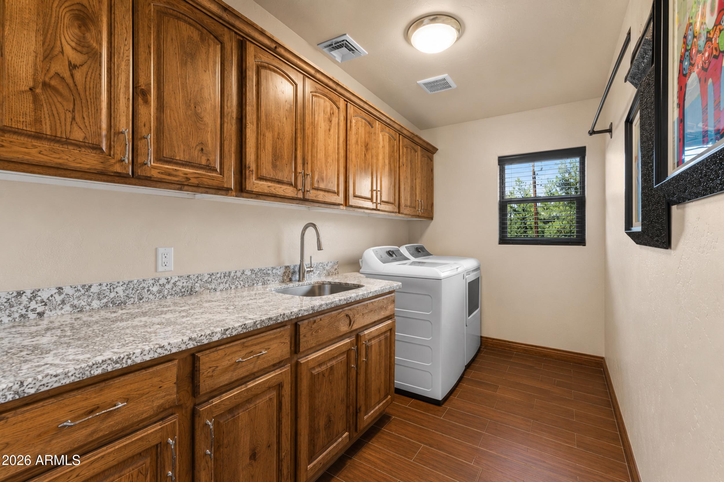 PINO RIDGE ESTATES - Residential