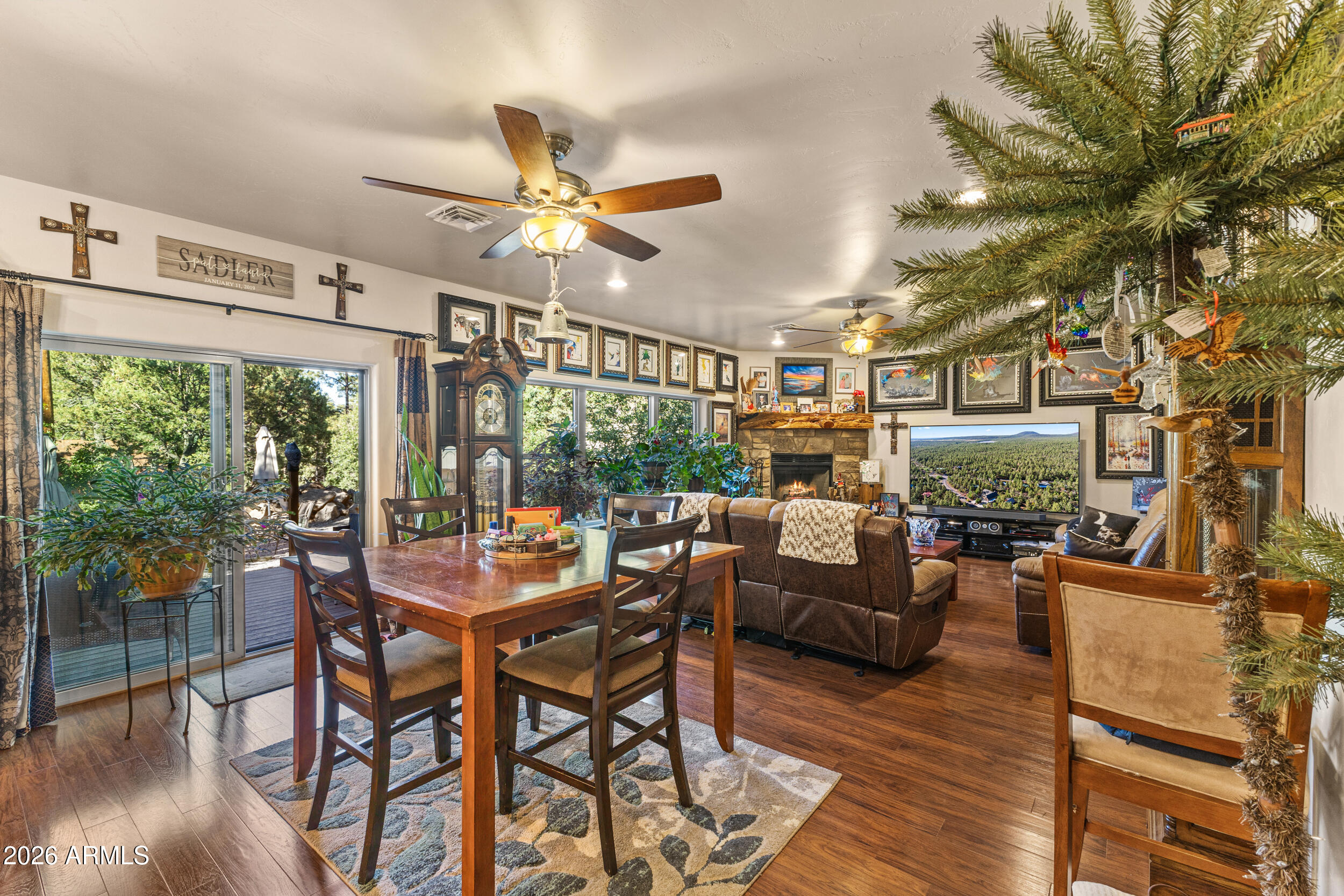 PINO RIDGE ESTATES - Residential