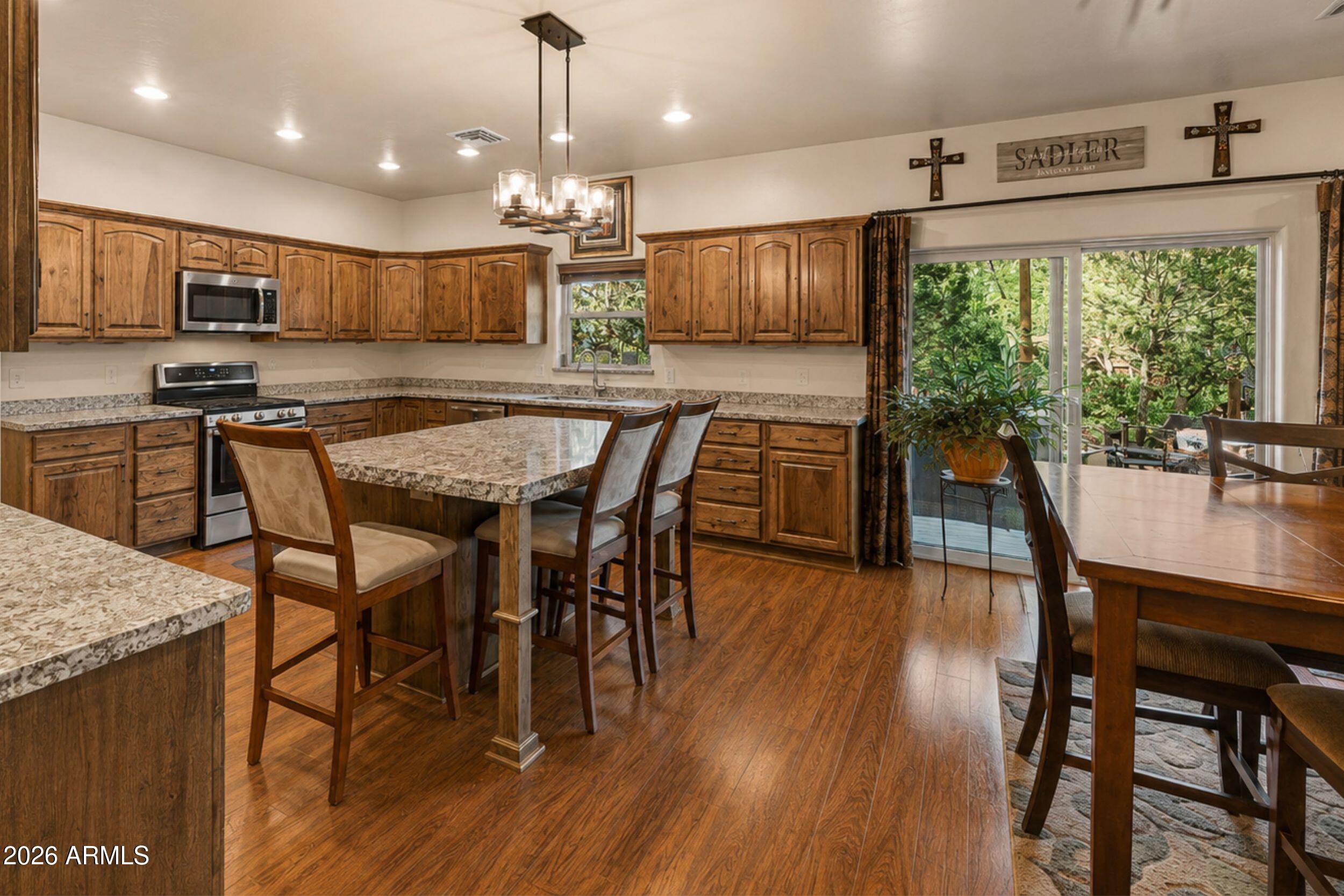 PINO RIDGE ESTATES - Residential