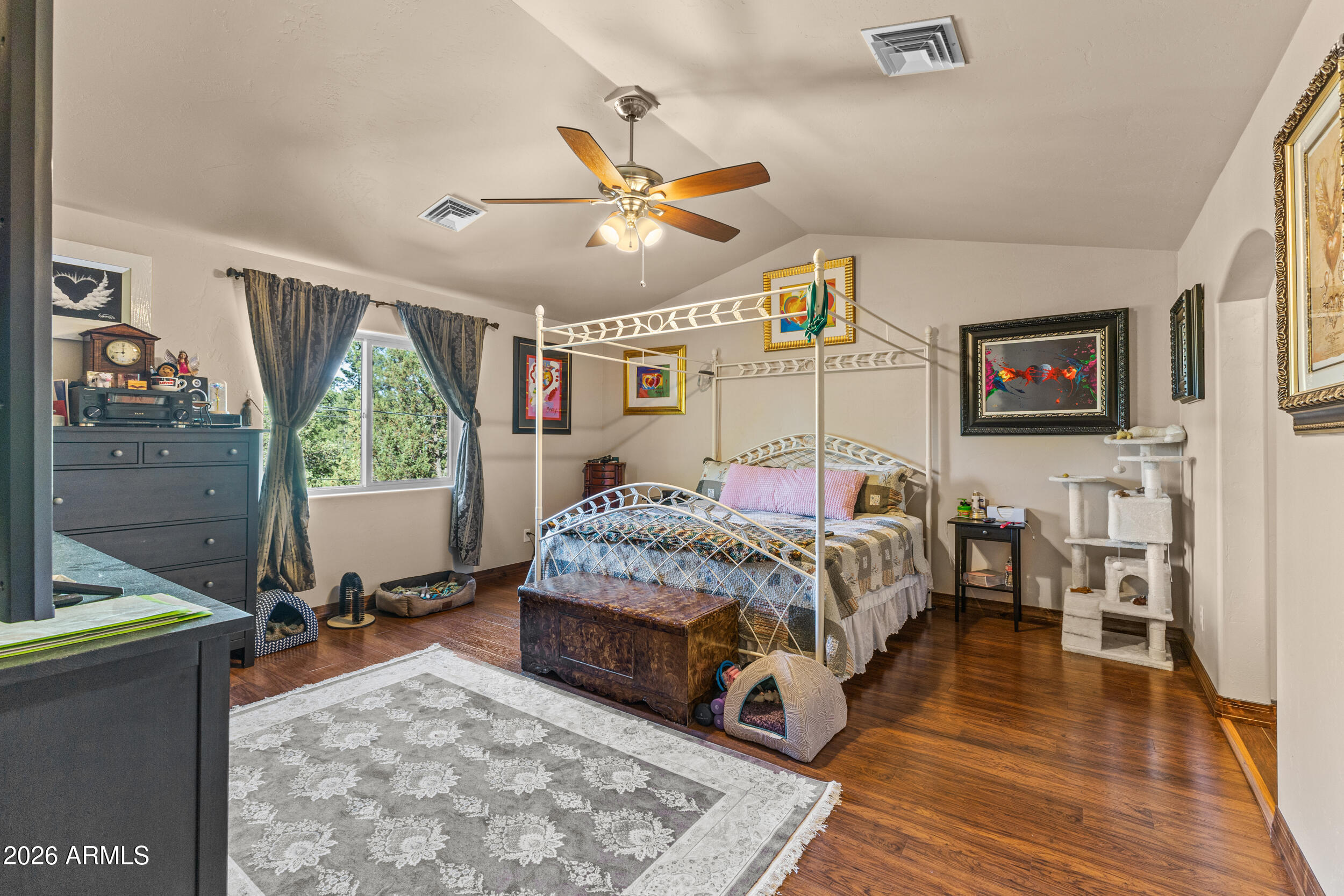 PINO RIDGE ESTATES - Residential