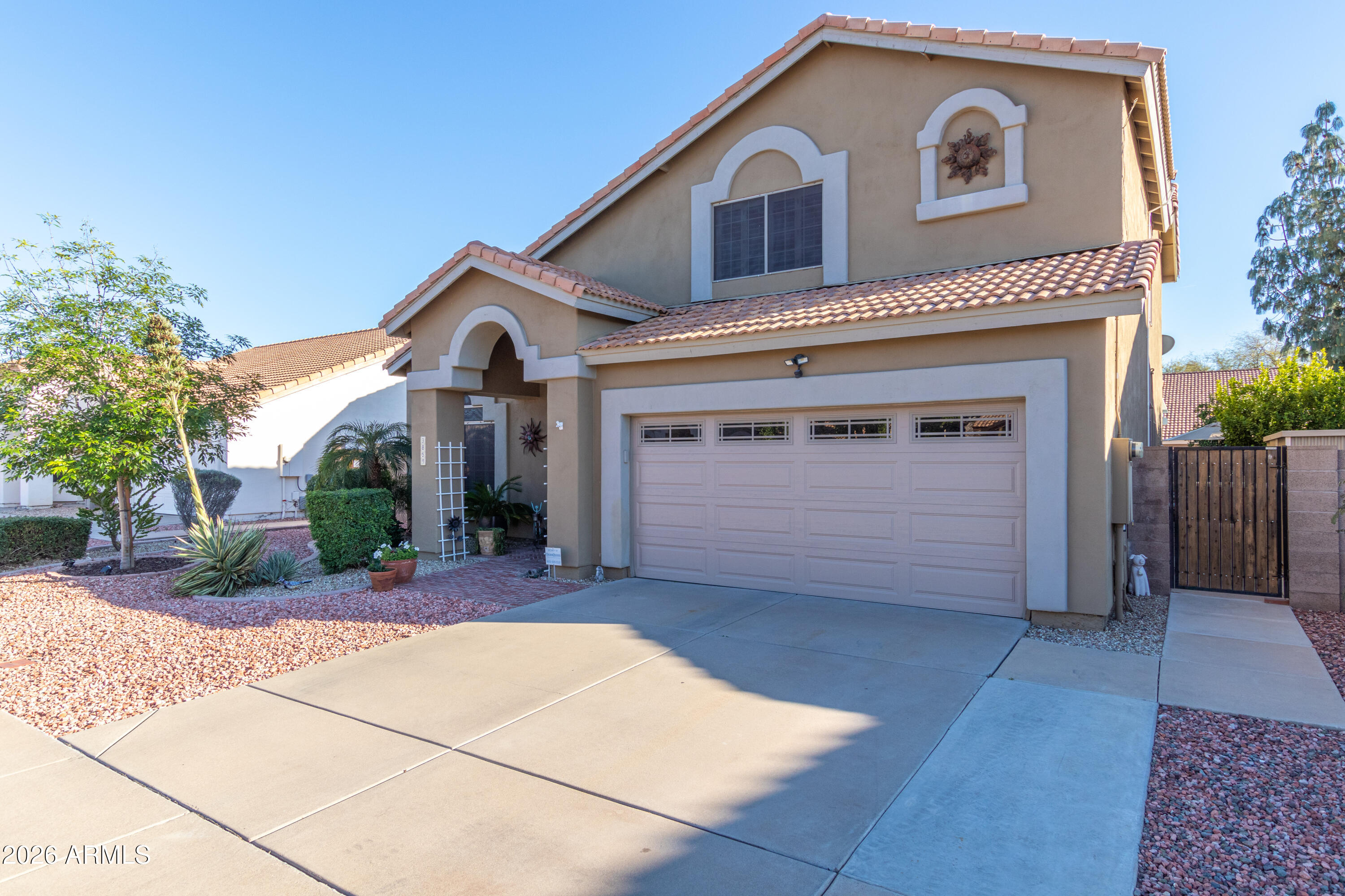 DAYBREAK AT NORTH CANYON - Residential