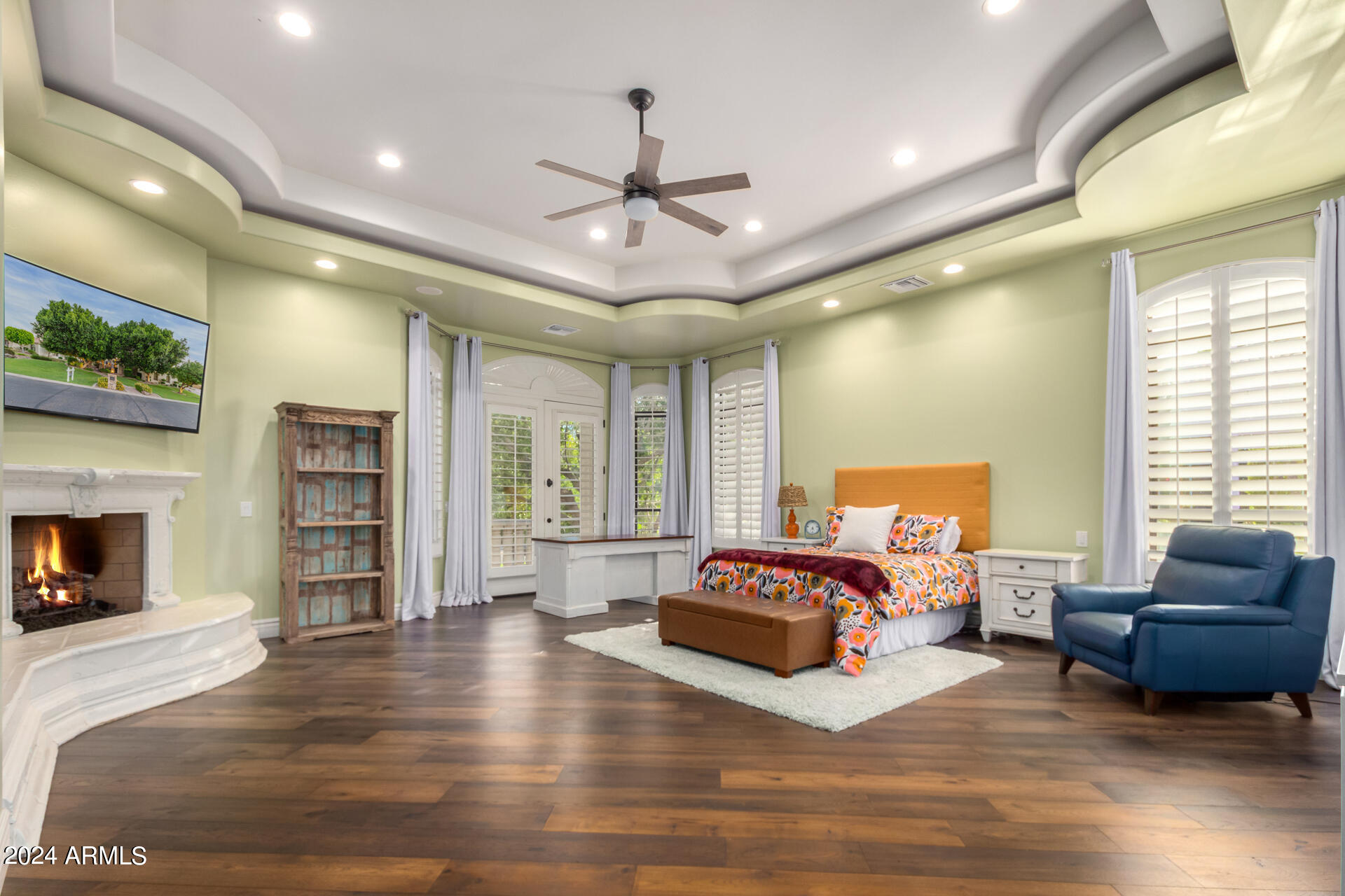 CROWN POINT - Residential