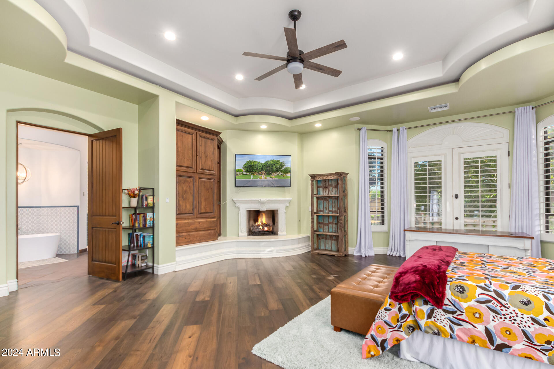 CROWN POINT - Residential