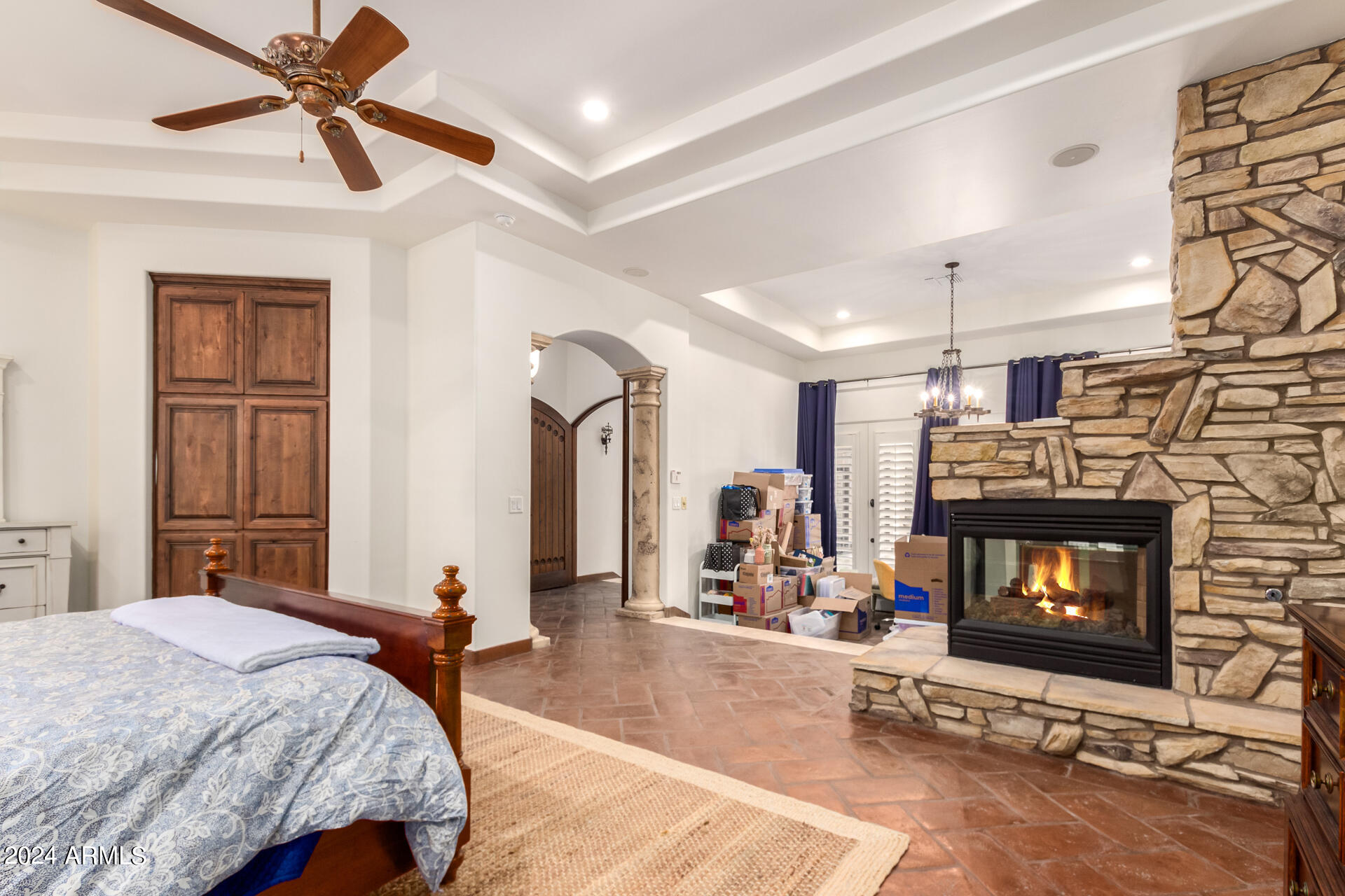 CROWN POINT - Residential
