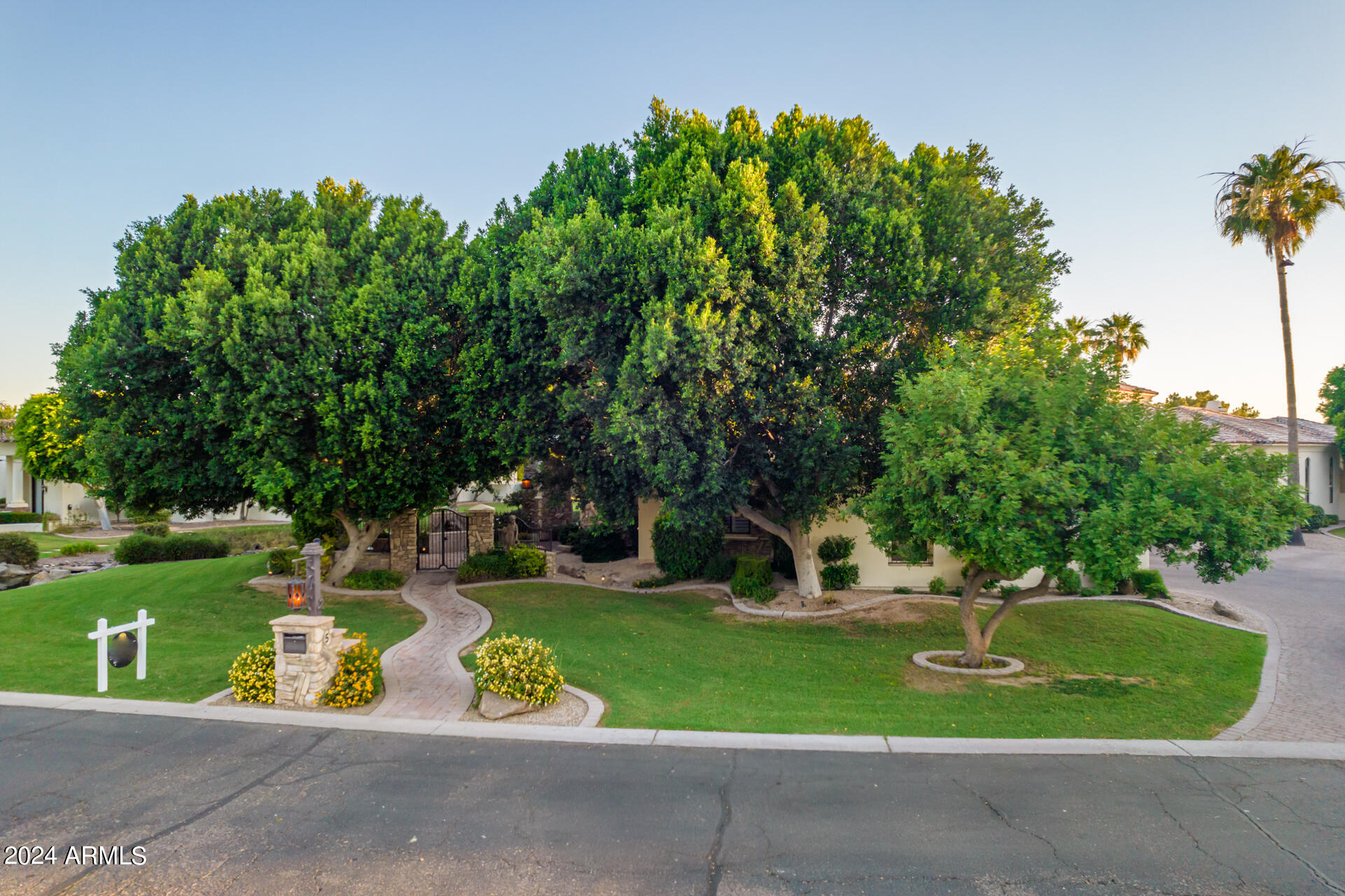 CROWN POINT - Residential