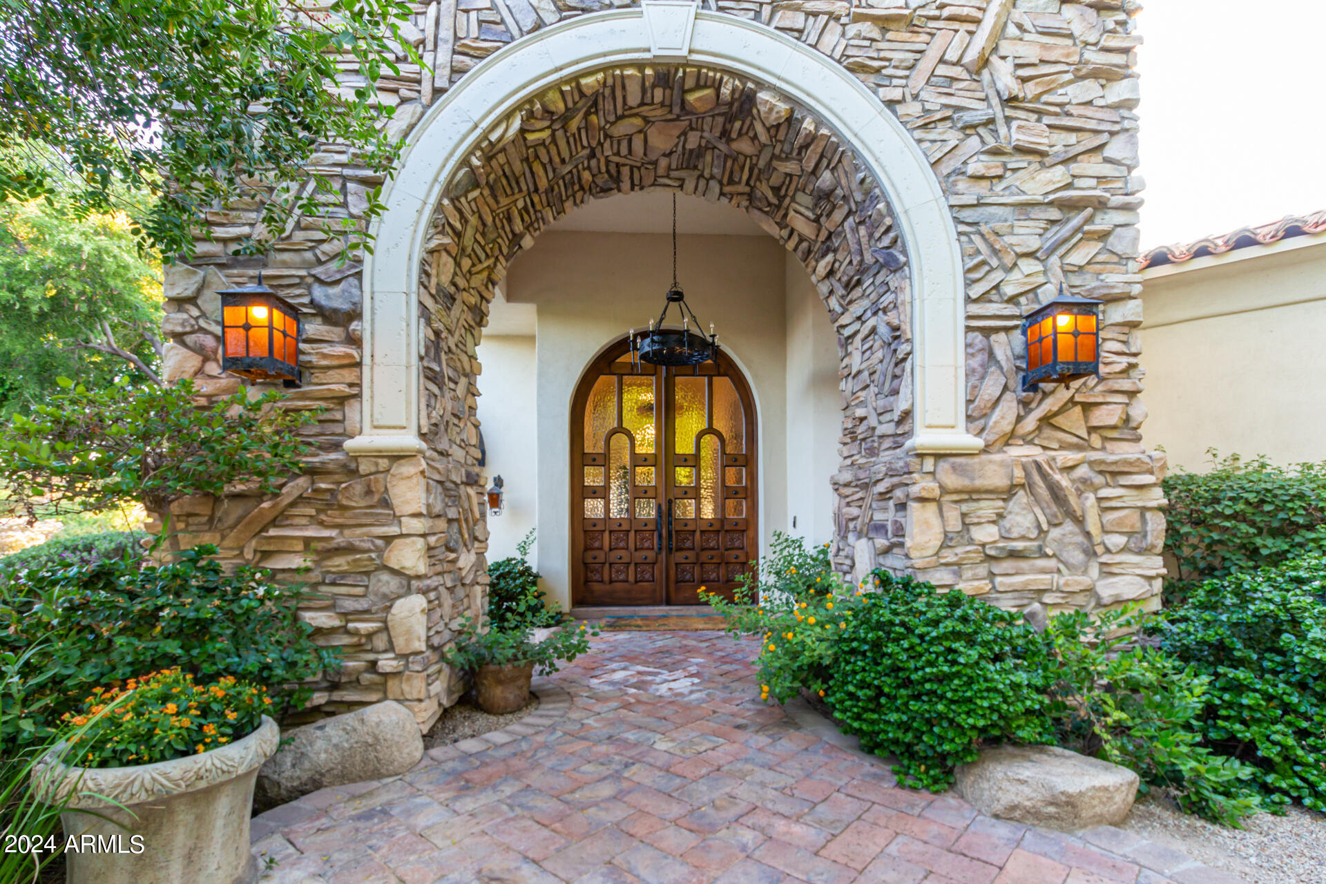 CROWN POINT - Residential