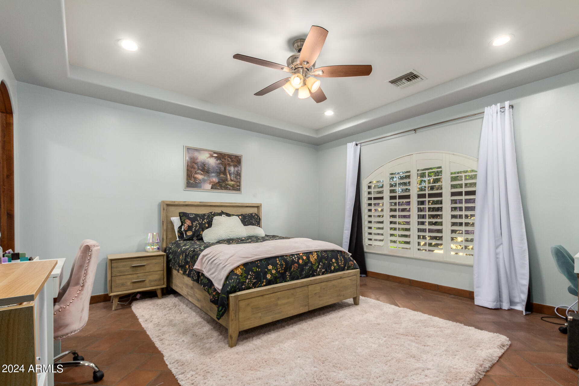 CROWN POINT - Residential