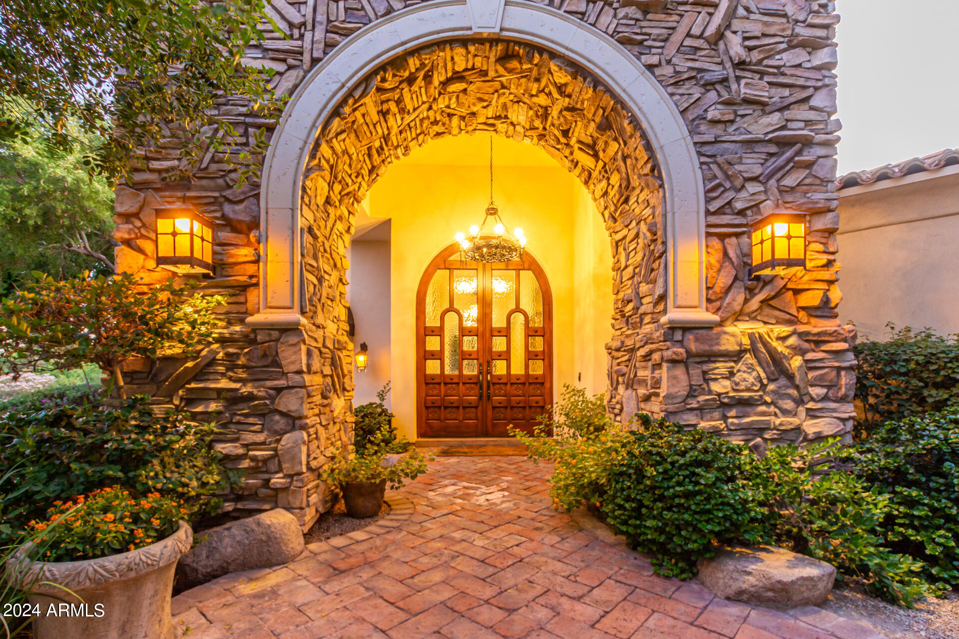 CROWN POINT - Residential