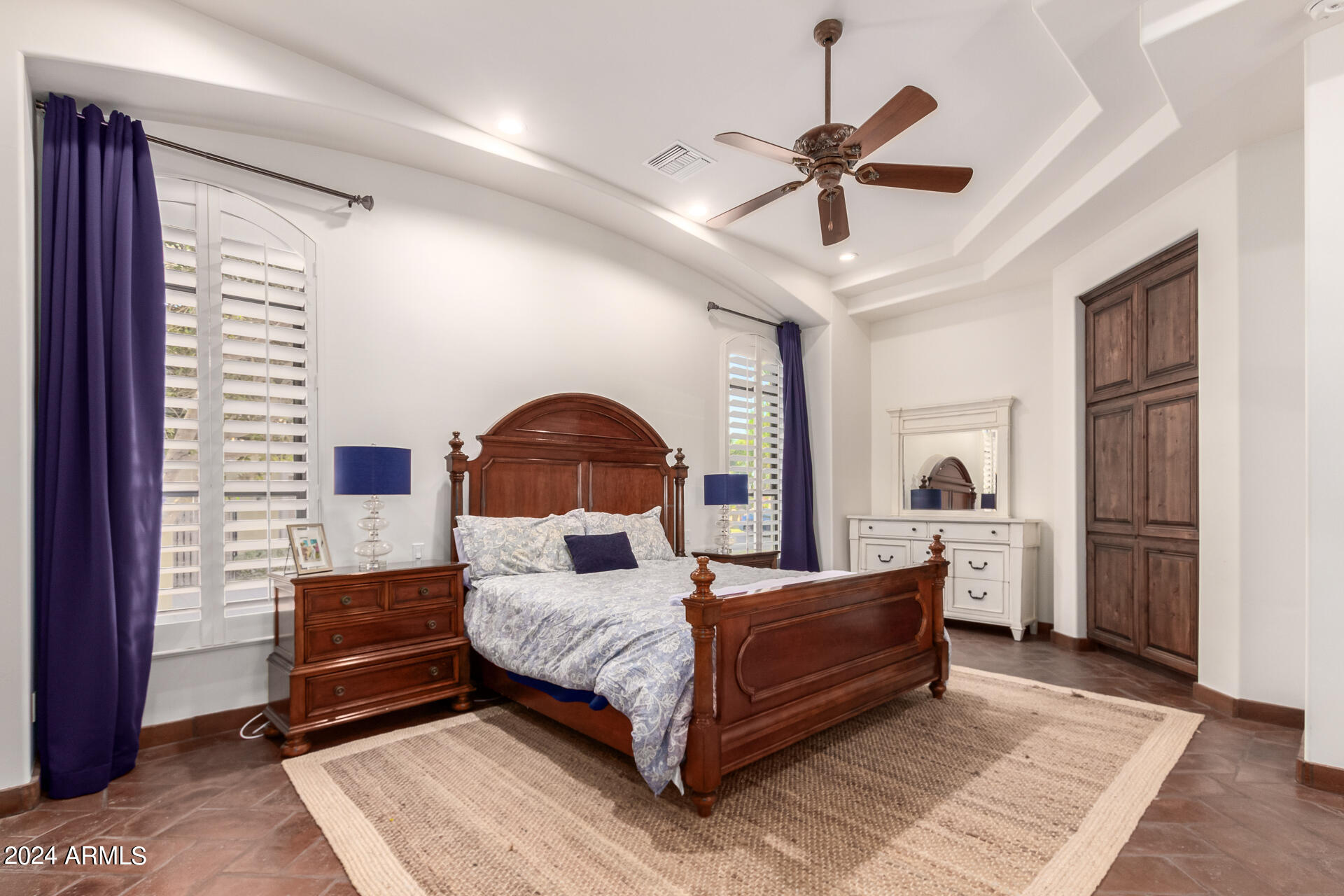 CROWN POINT - Residential