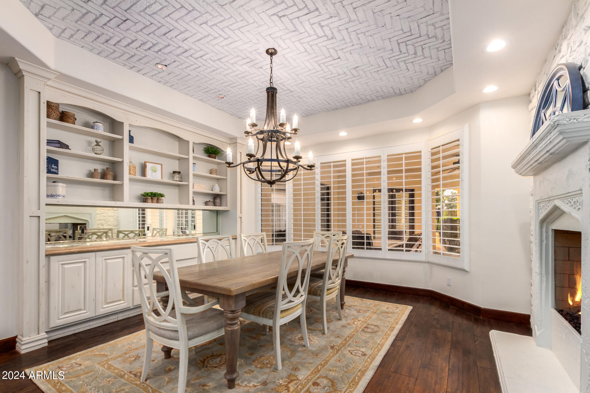 CROWN POINT - Residential