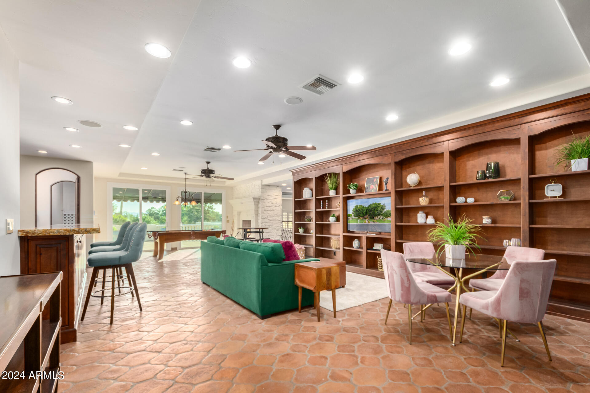 CROWN POINT - Residential