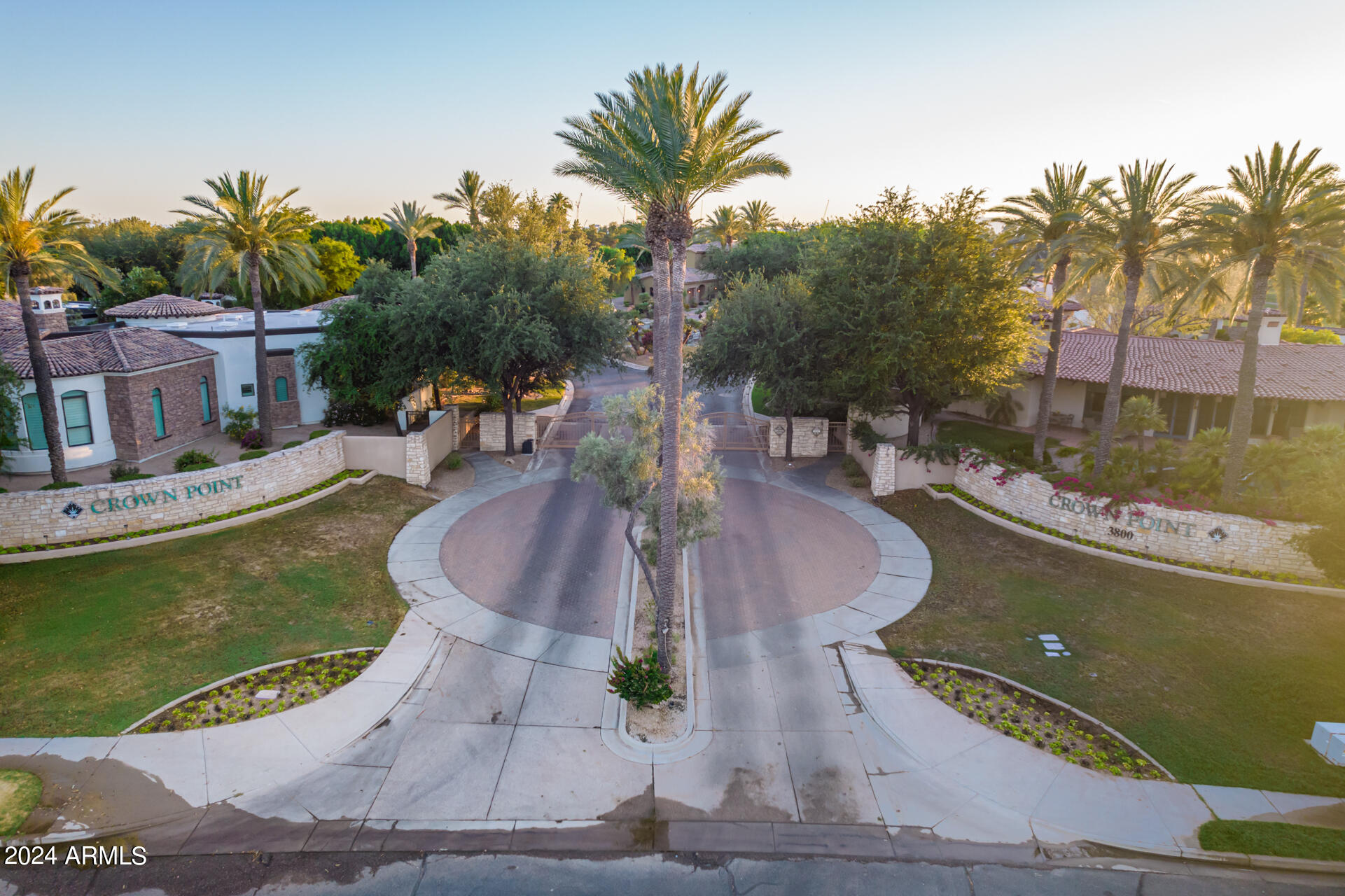 CROWN POINT - Residential