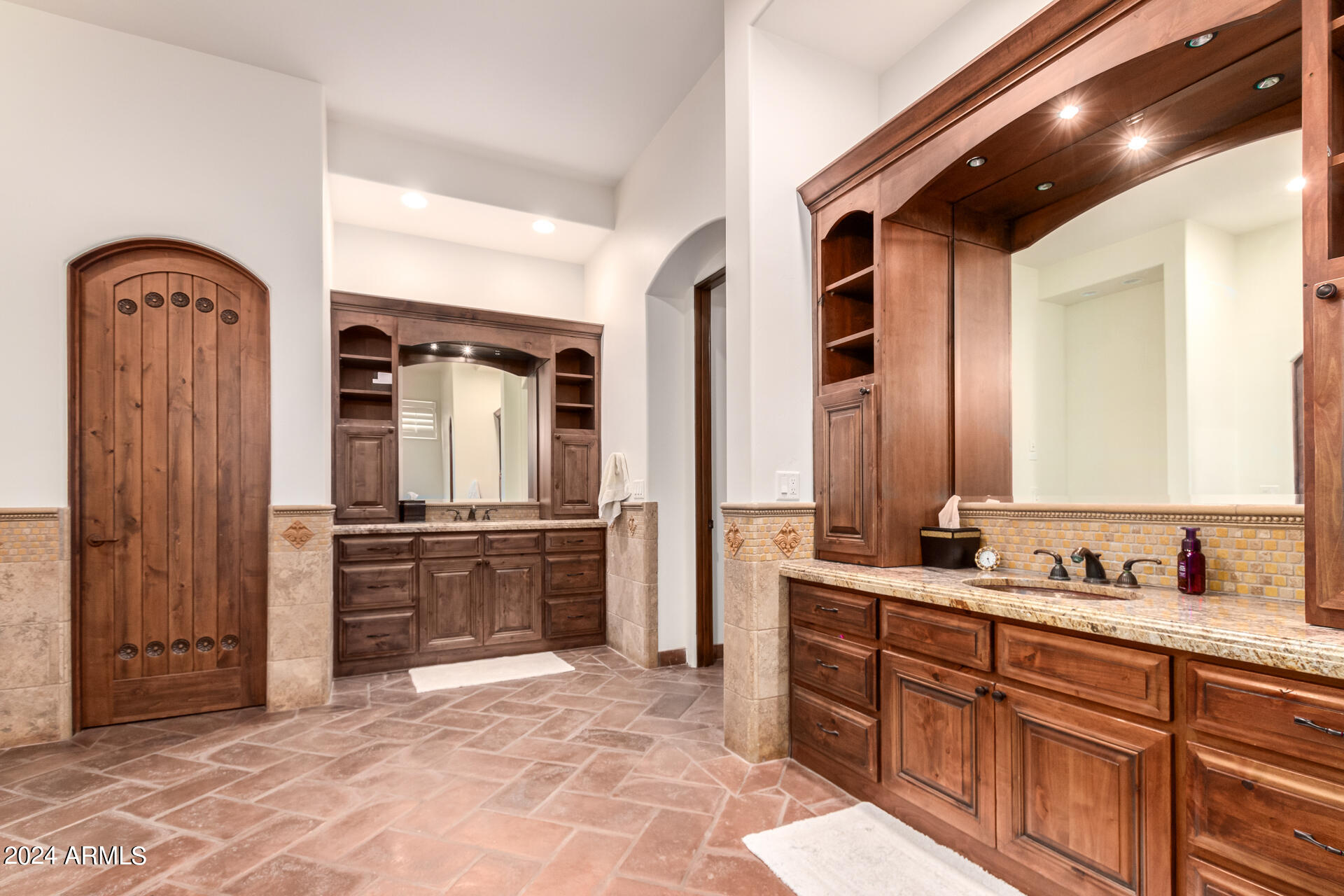 CROWN POINT - Residential