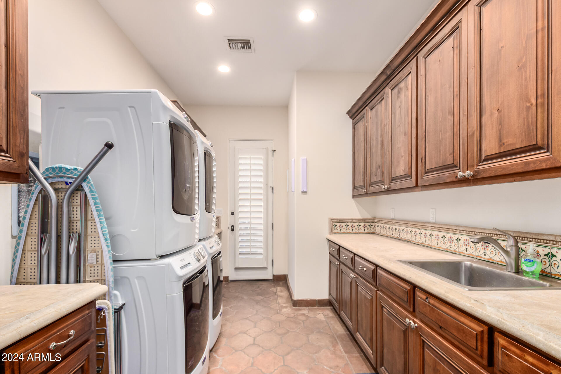 CROWN POINT - Residential