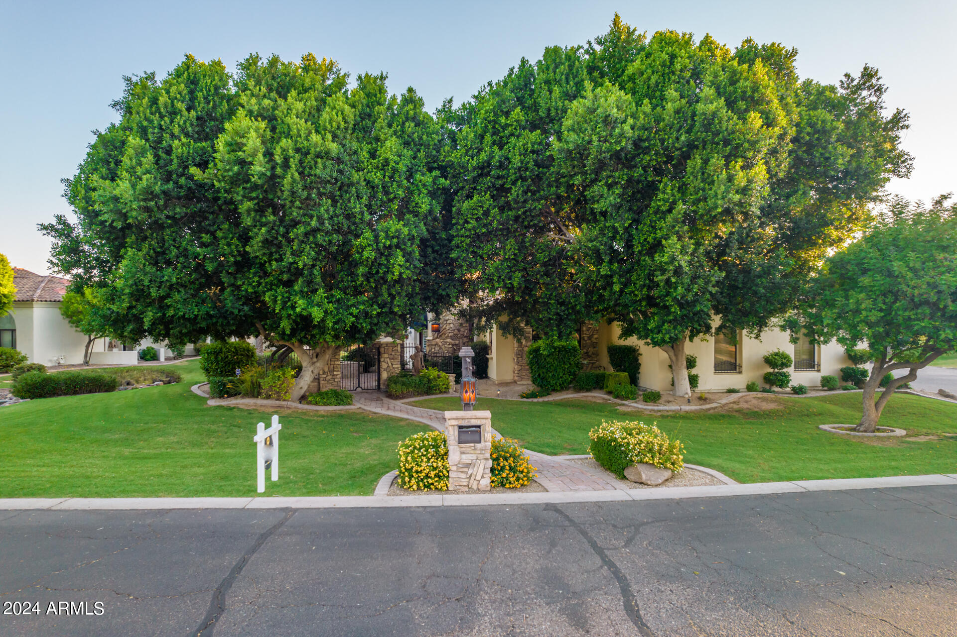 CROWN POINT - Residential