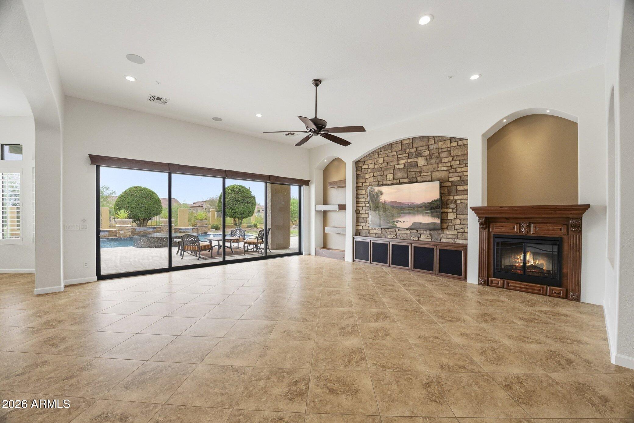 RIVIERA AT MOUNTAIN BRIDGE - Residential