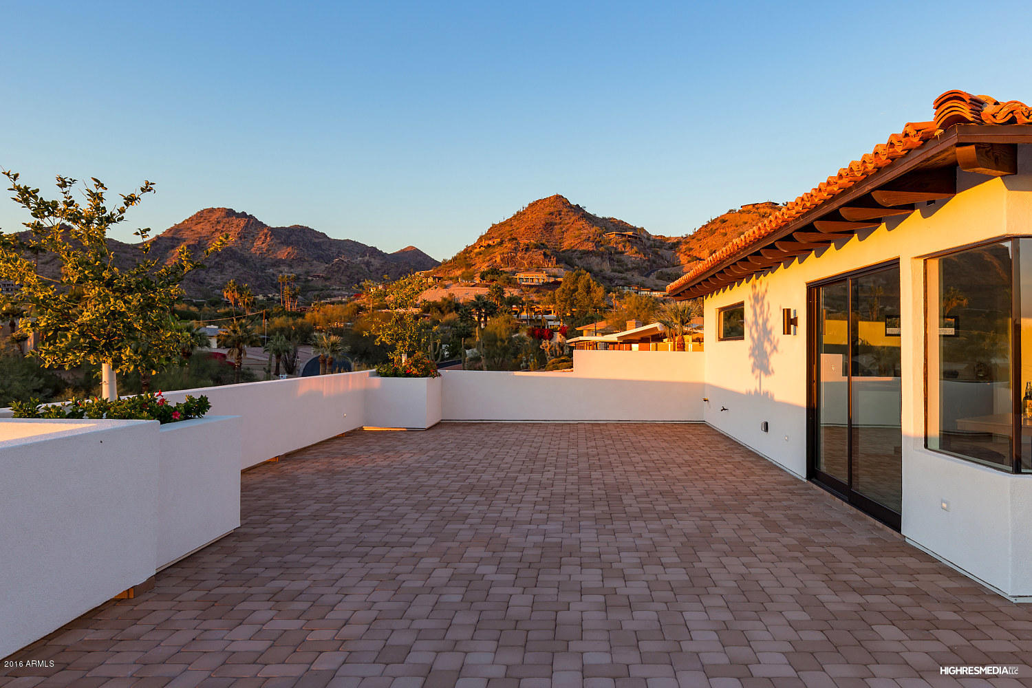 LINCOLN HEIGHTS - Residential