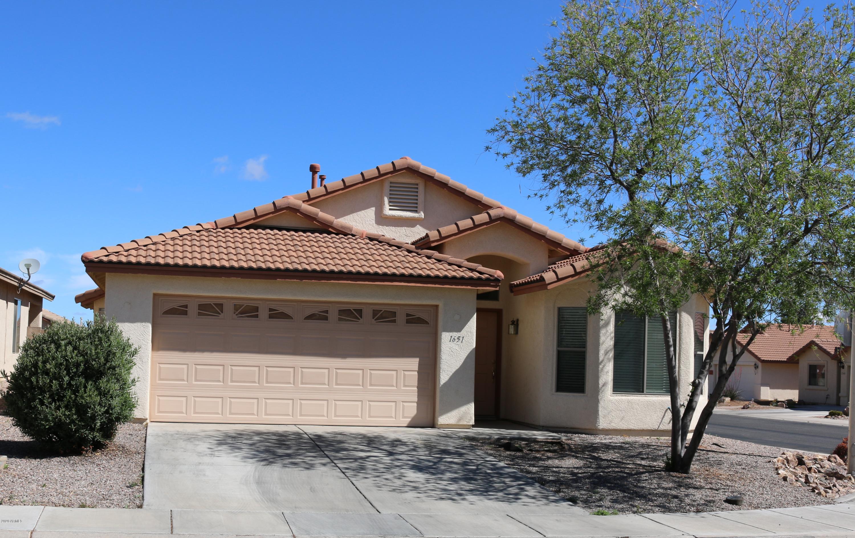 SELLER WILL PAY $4000.00 TOWARDS BUYERS CLOSING COSTS WITH AN ACCEPTABLE OFFER!  Excellent CORNER LOT Location in the Silverado Subdivision. Nice and Open Floor plan has 3 Bedrooms and 2 Baths. 1882 SQ FT.  Vaulted Ceilings, Bay Windows & Central AC. Large Great Room with Dining Area. Breakfast Nook off the Kitchen.  2 Car Garage.  Centrally located and just minutes to the main gate of Fort Huachuca. ***NEW FLOOR TILE INSTALLED IN GREAT ROOM/FORMAL DINING AREA & HALL  AS OF AUGUST 2020***