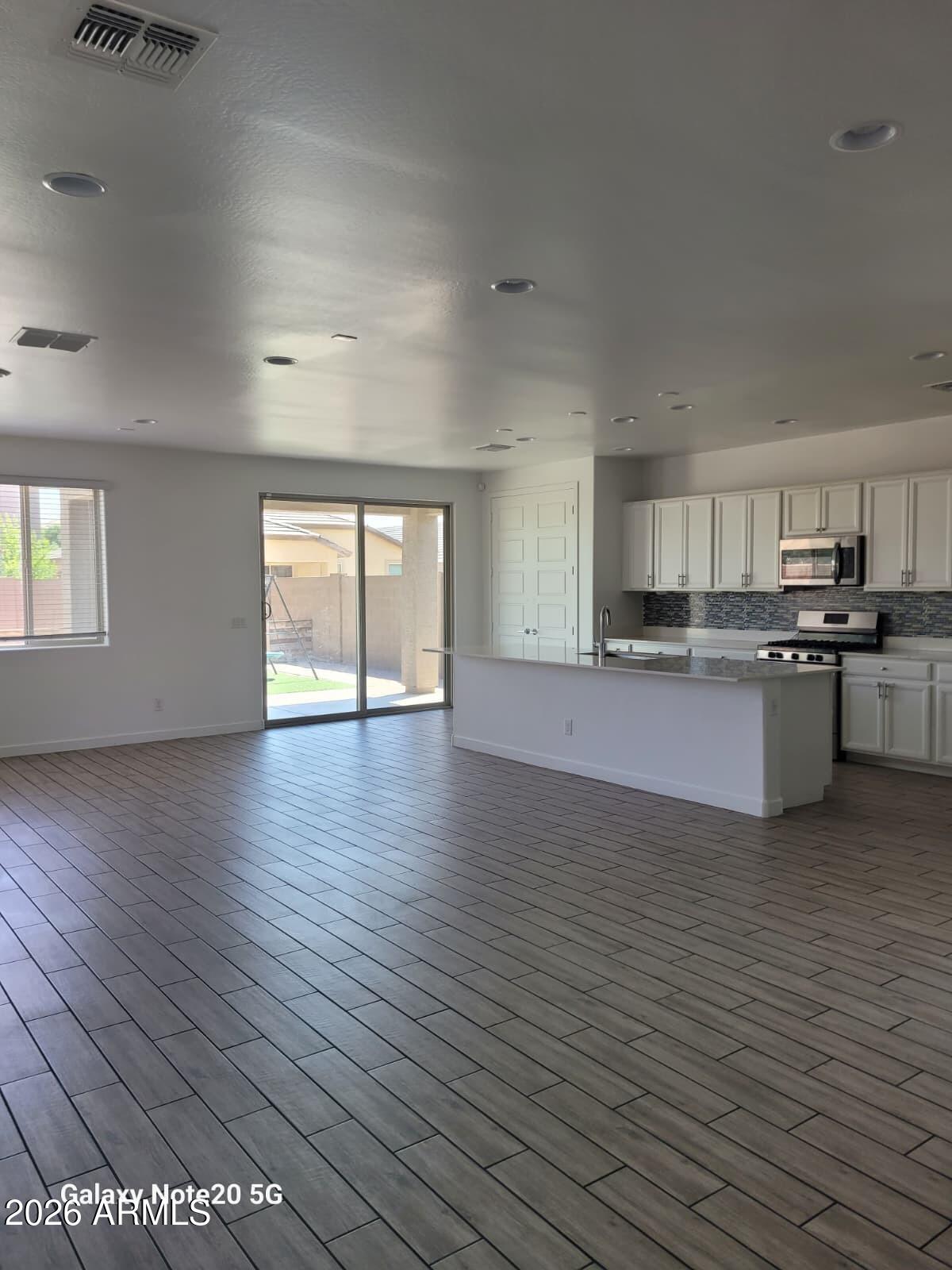 WESTERN ENCLAVE 2 - Residential