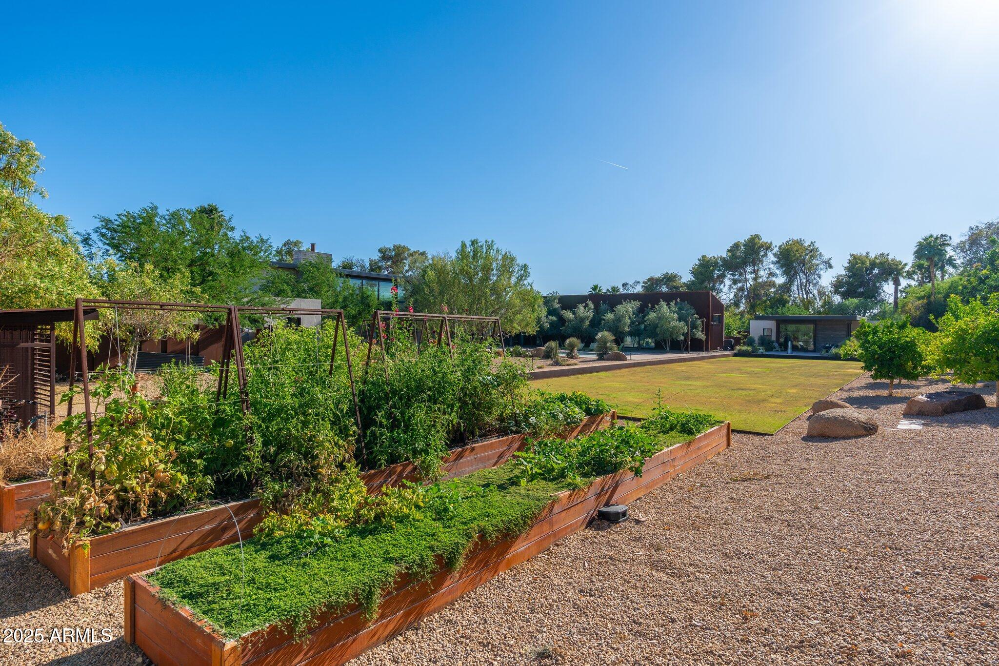 EAST BARTLETT ESTATES - Residential