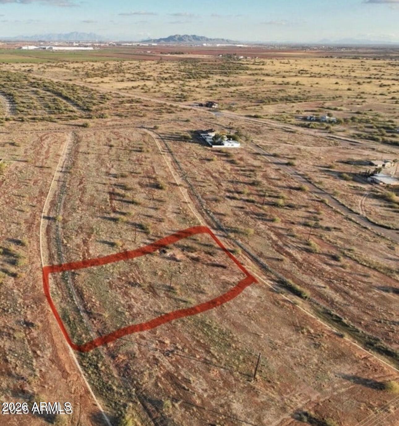 Perfect lot to build your dream home. Close to highway 347.