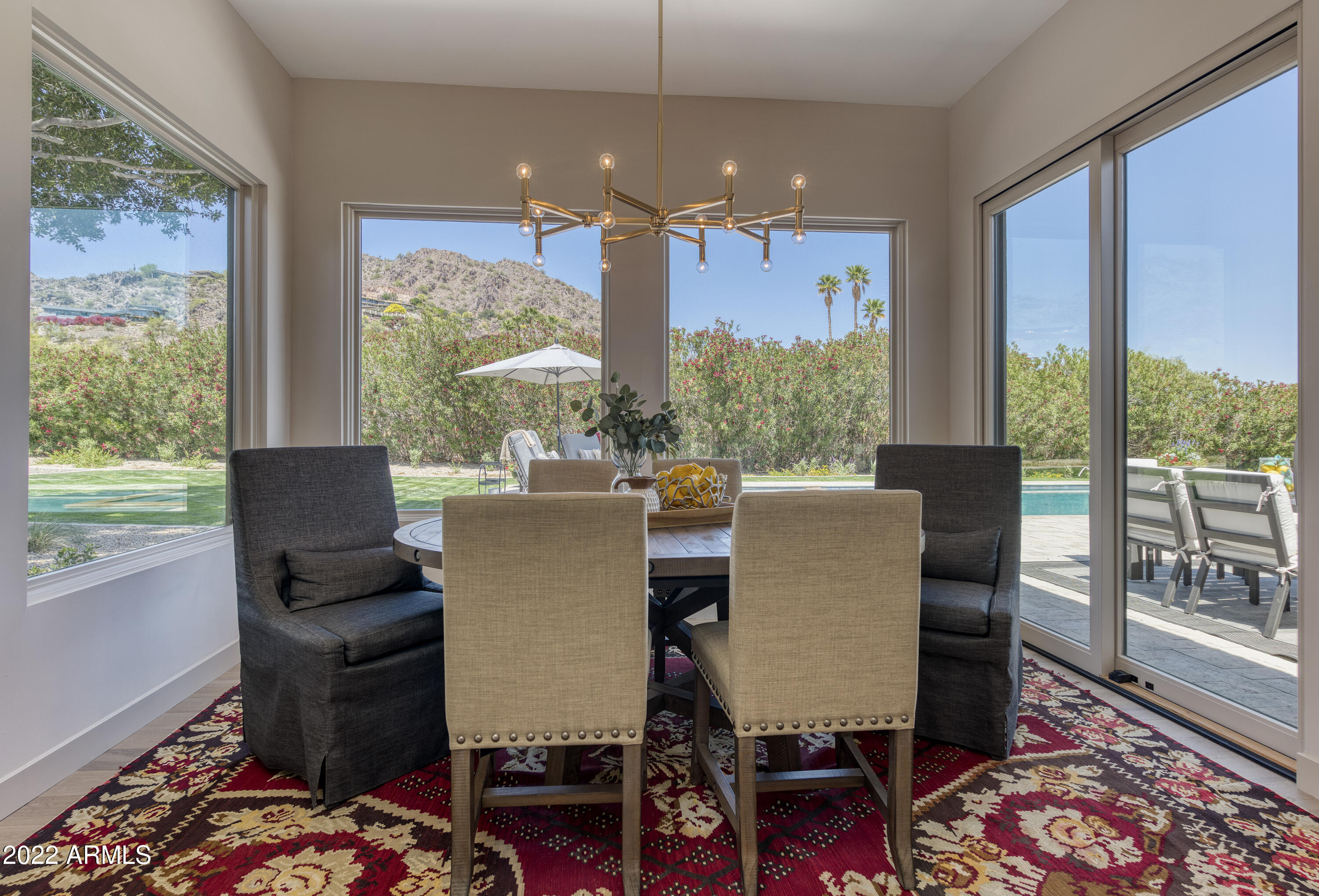 PARADISE VALLEY COUNTRY ESTATES - Residential