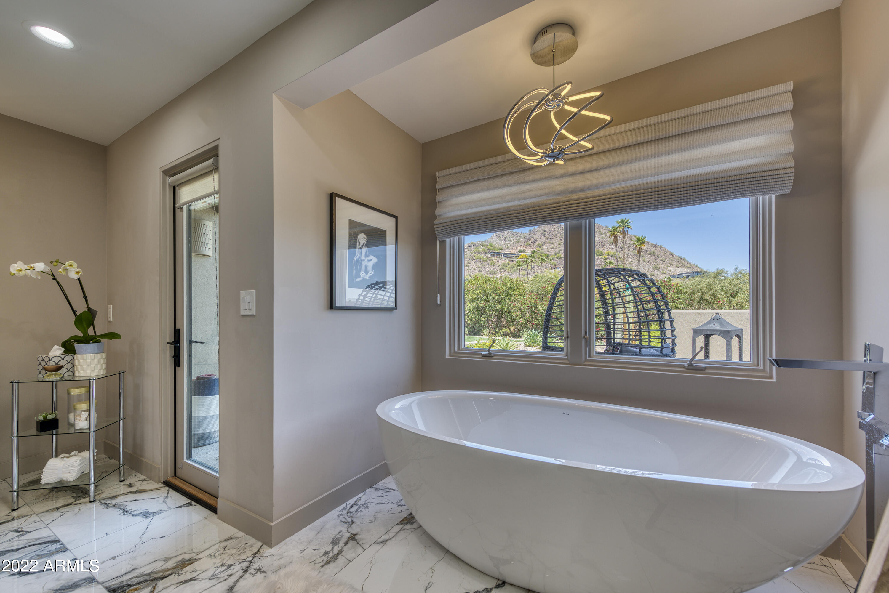 PARADISE VALLEY COUNTRY ESTATES - Residential
