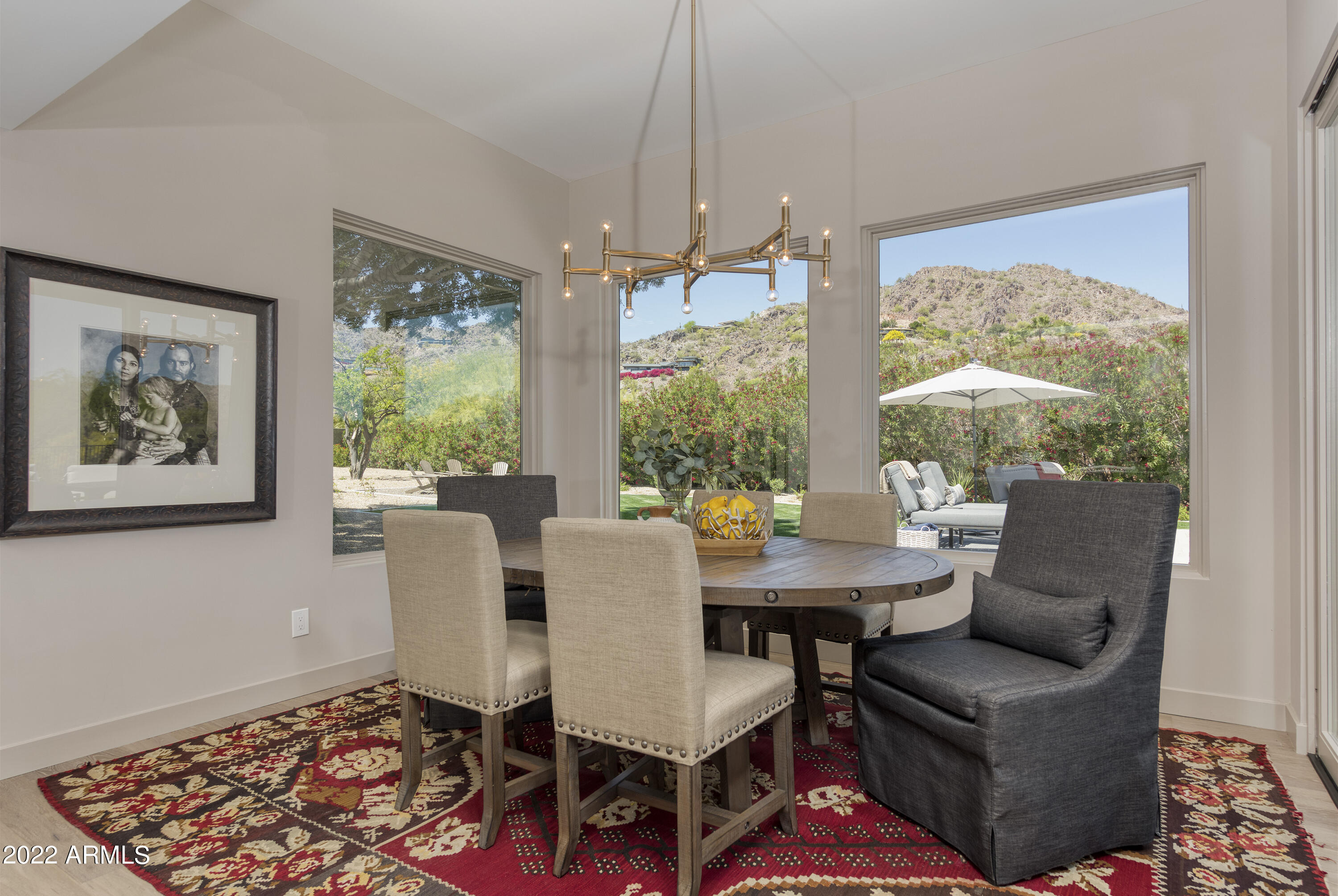 PARADISE VALLEY COUNTRY ESTATES - Residential