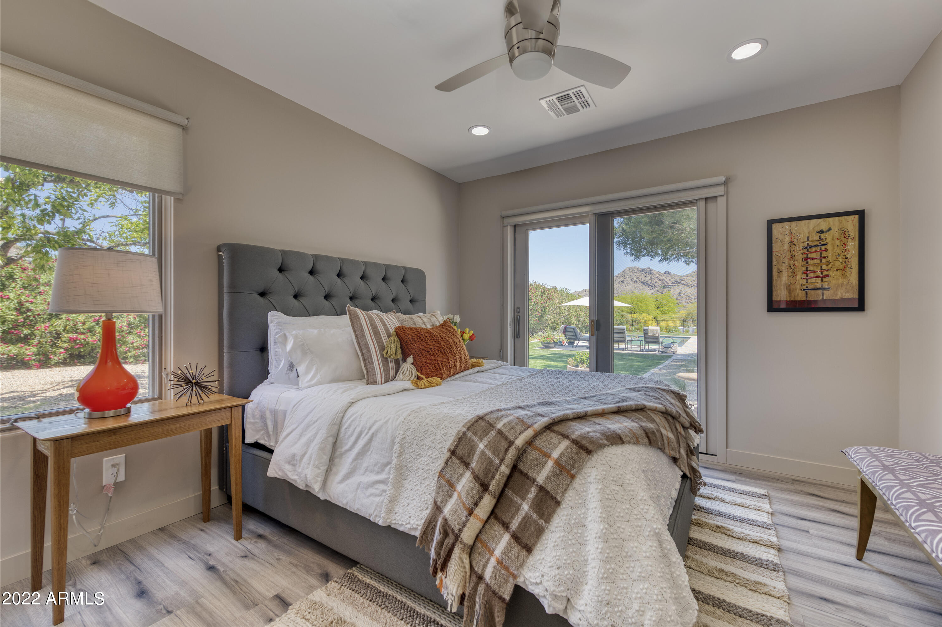 PARADISE VALLEY COUNTRY ESTATES - Residential