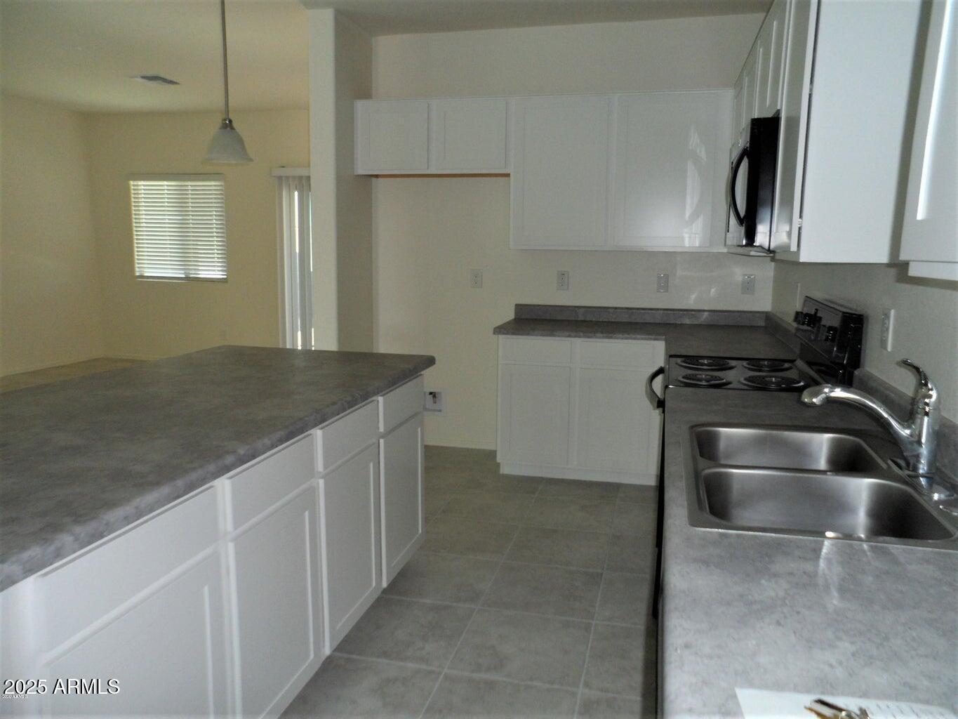 GRAND VILLAGE - Residential