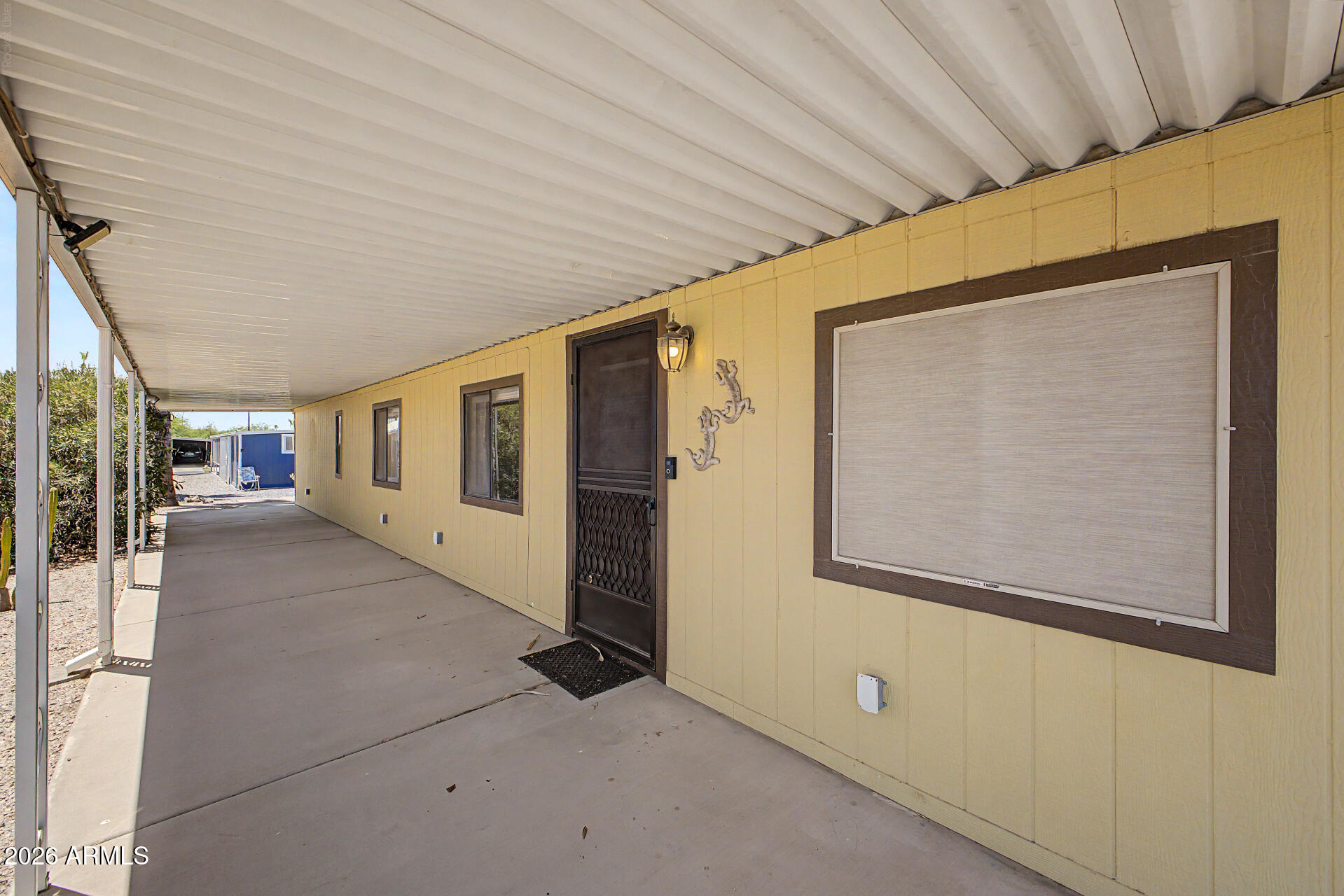 Pueblo Manor - Residential