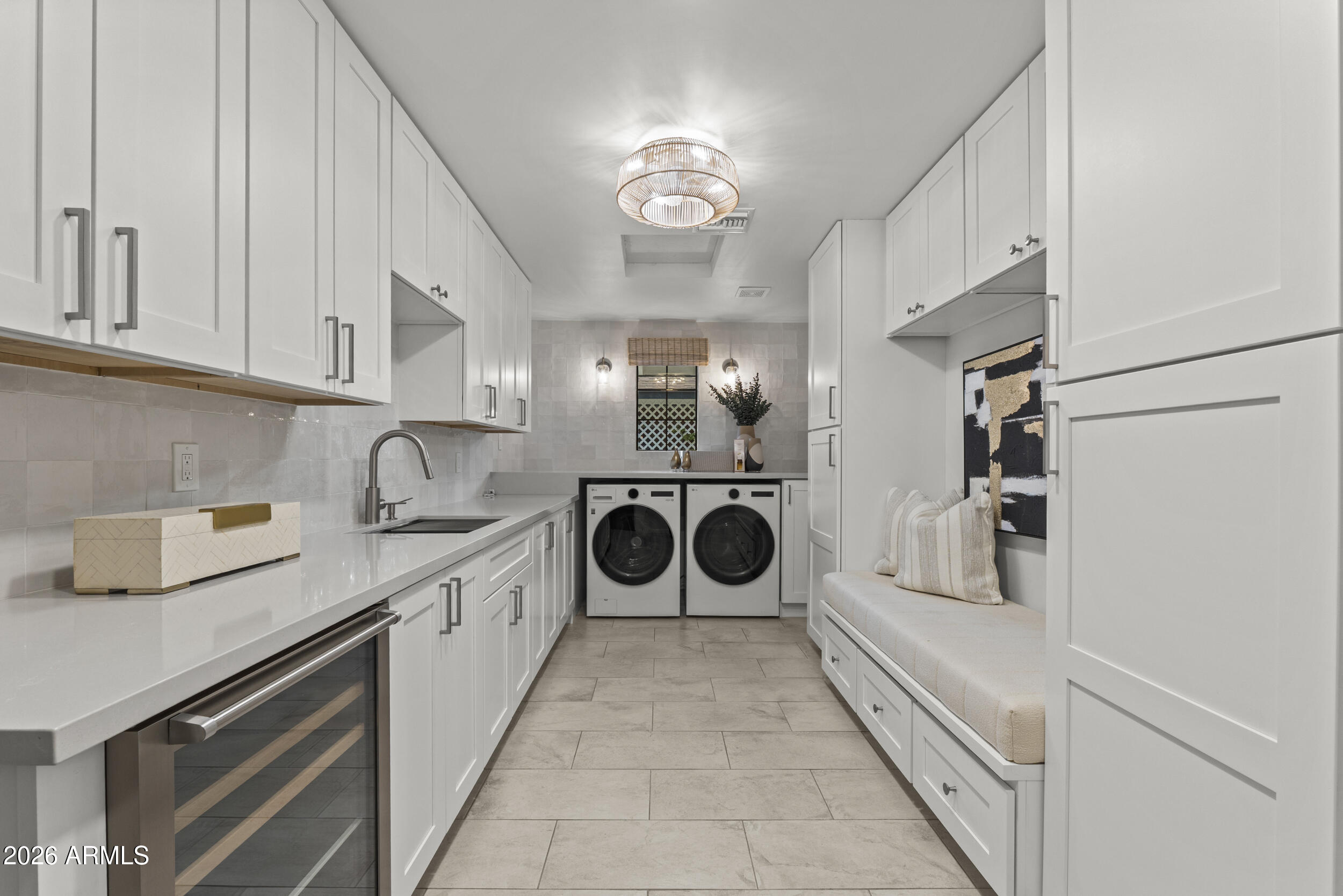 UNIVERSITY ESTATES - Residential