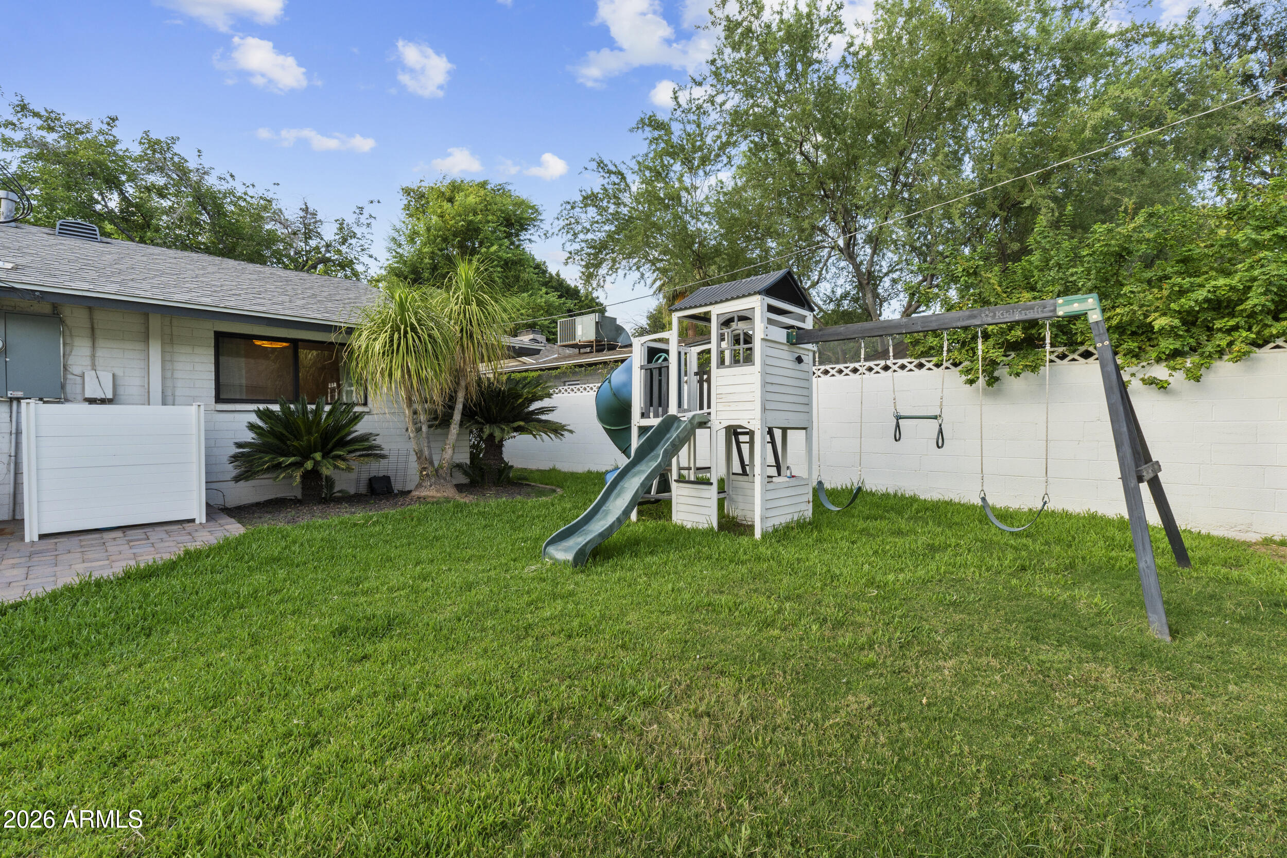 UNIVERSITY ESTATES - Residential