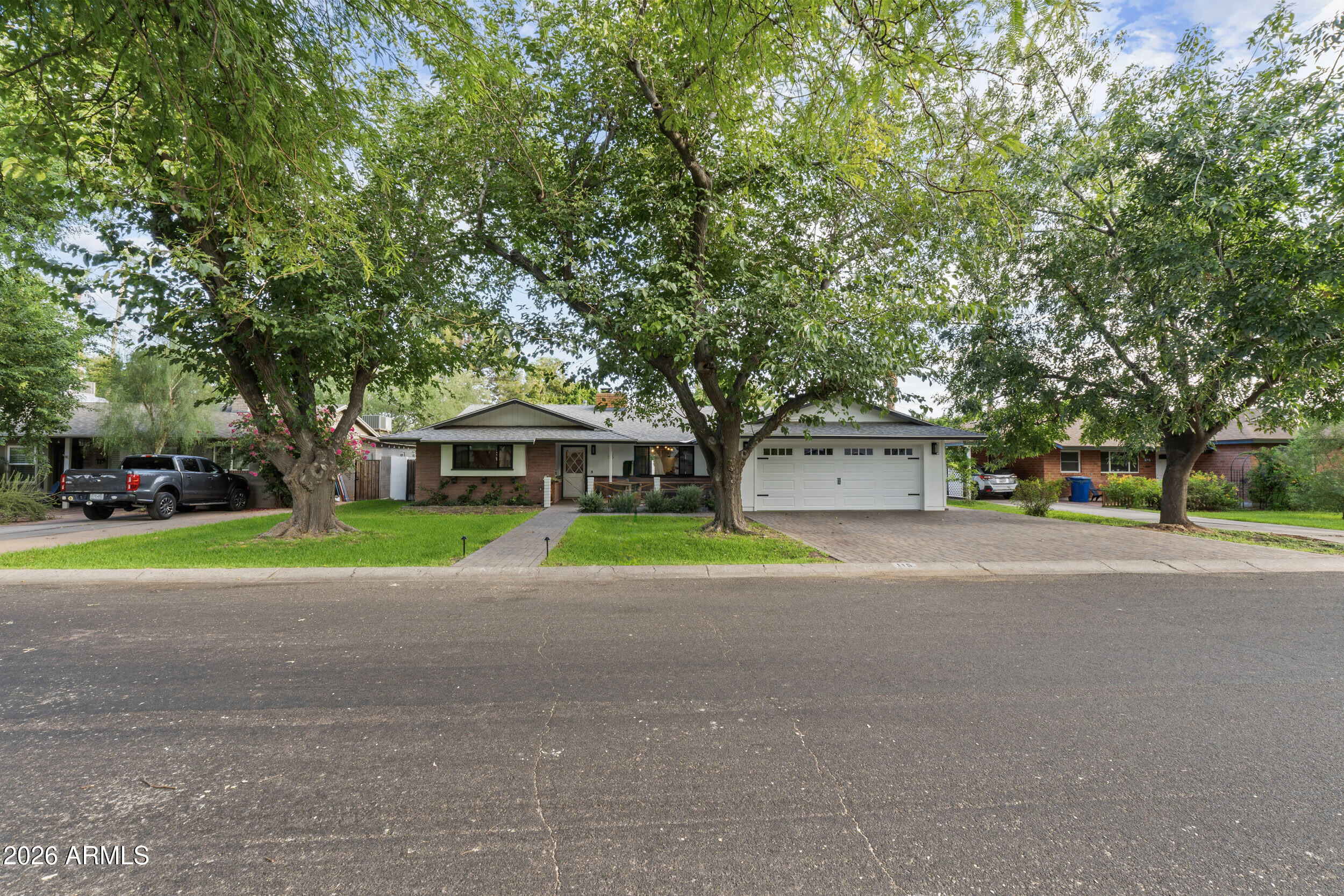 UNIVERSITY ESTATES - Residential