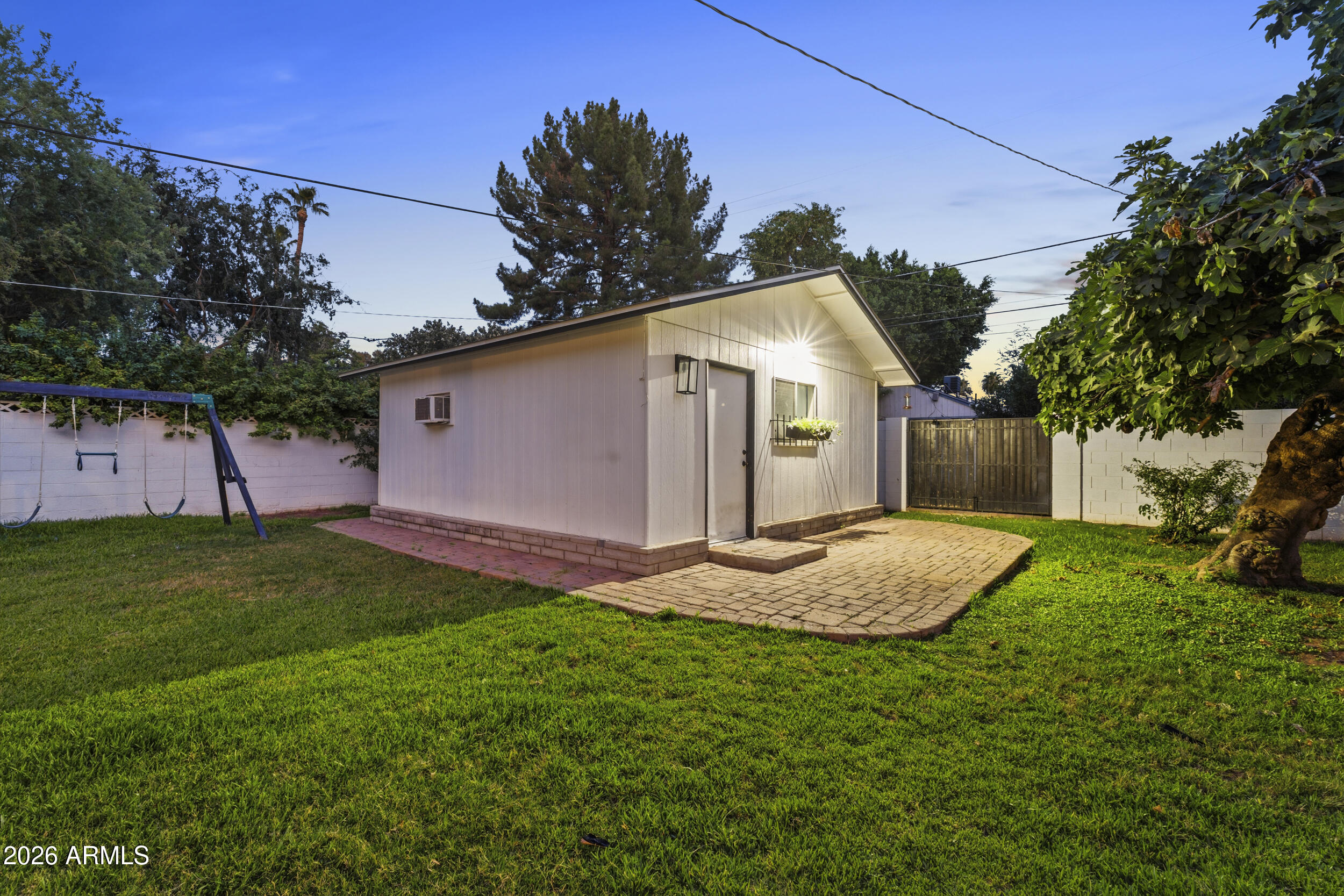 UNIVERSITY ESTATES - Residential
