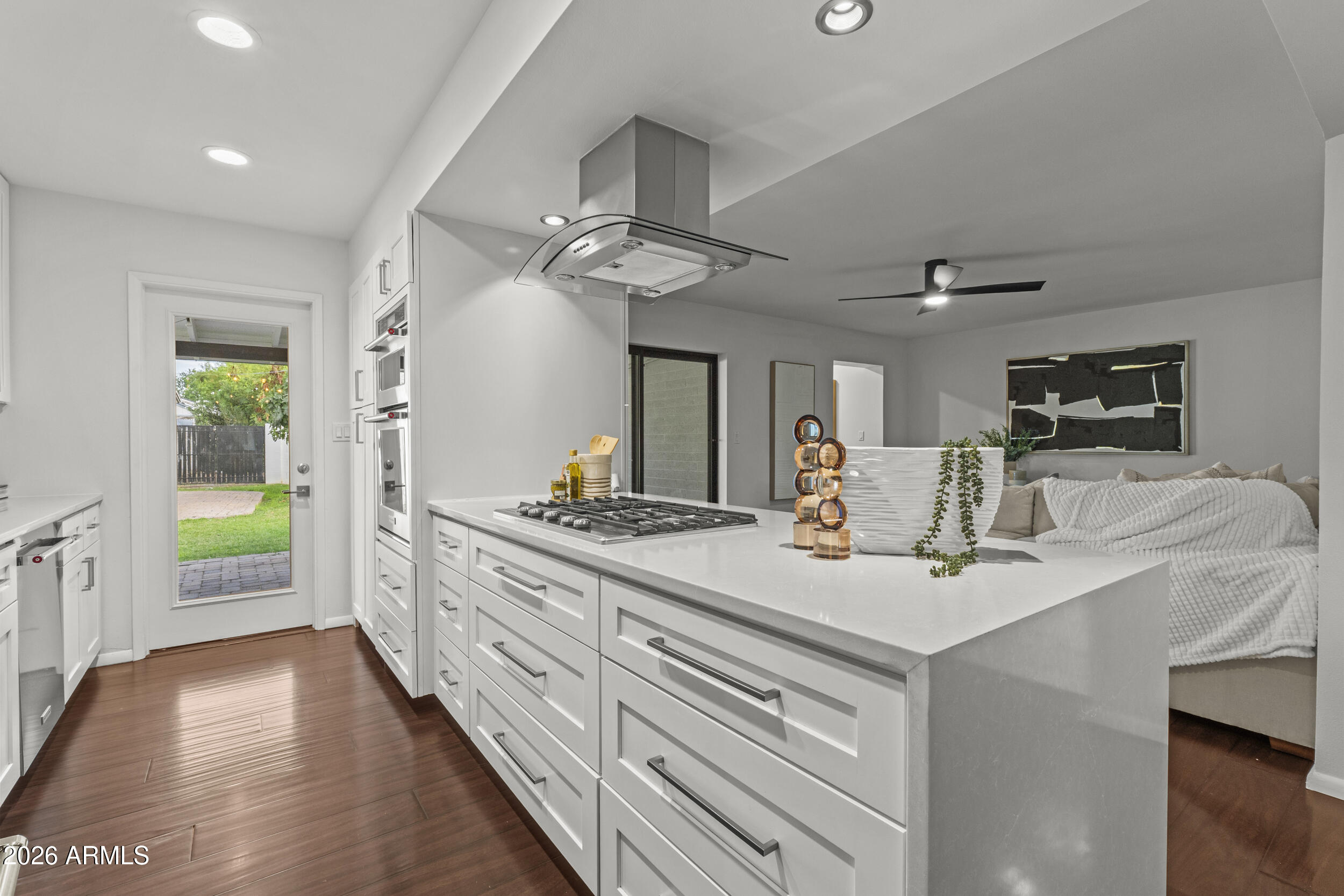 UNIVERSITY ESTATES - Residential