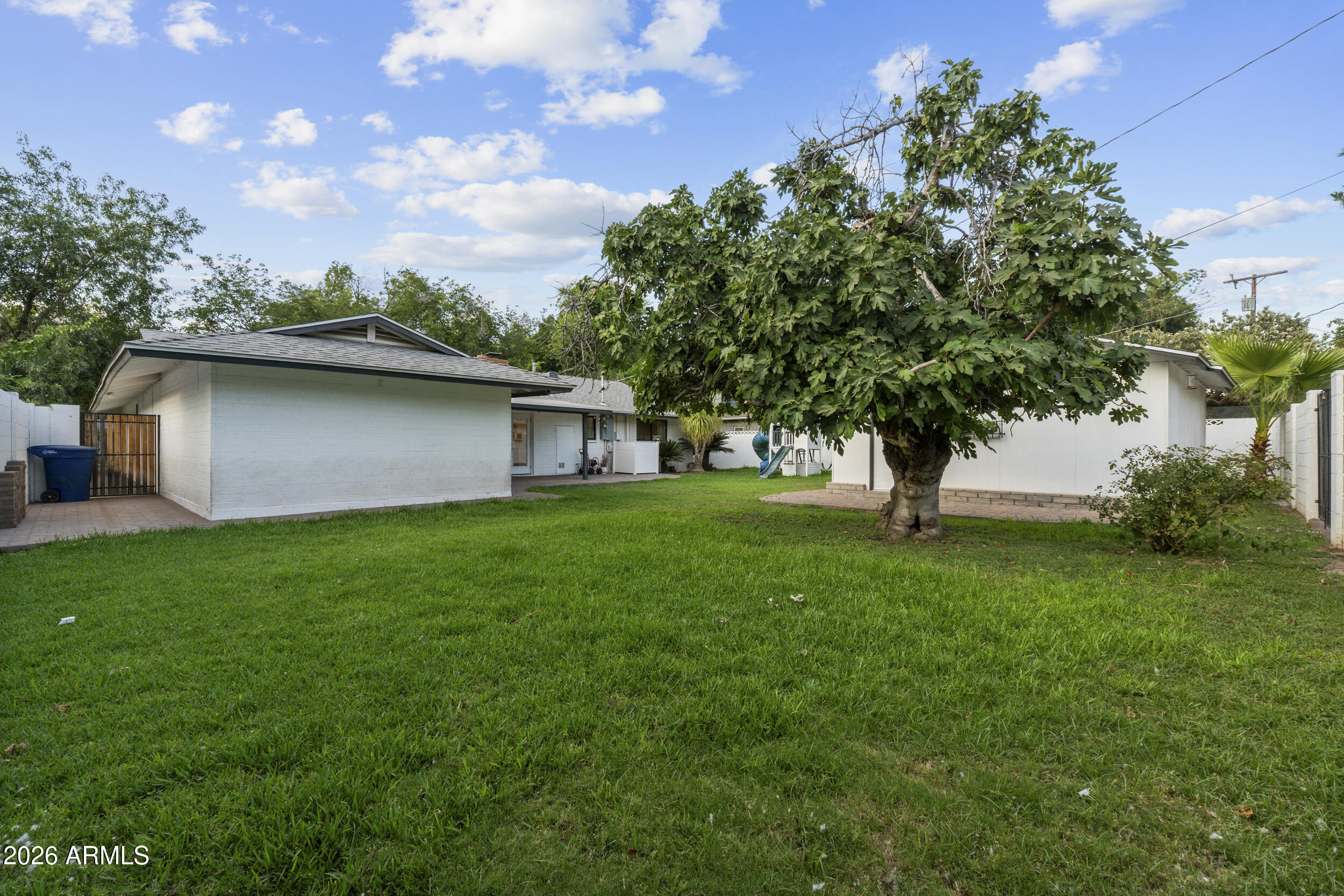 UNIVERSITY ESTATES - Residential