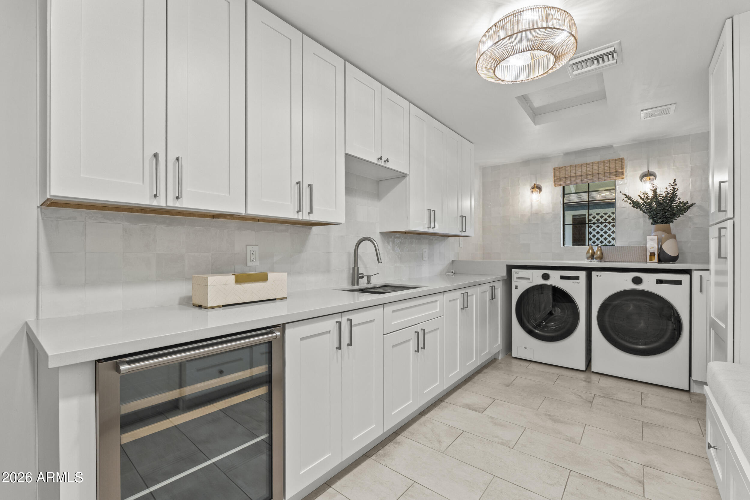 UNIVERSITY ESTATES - Residential
