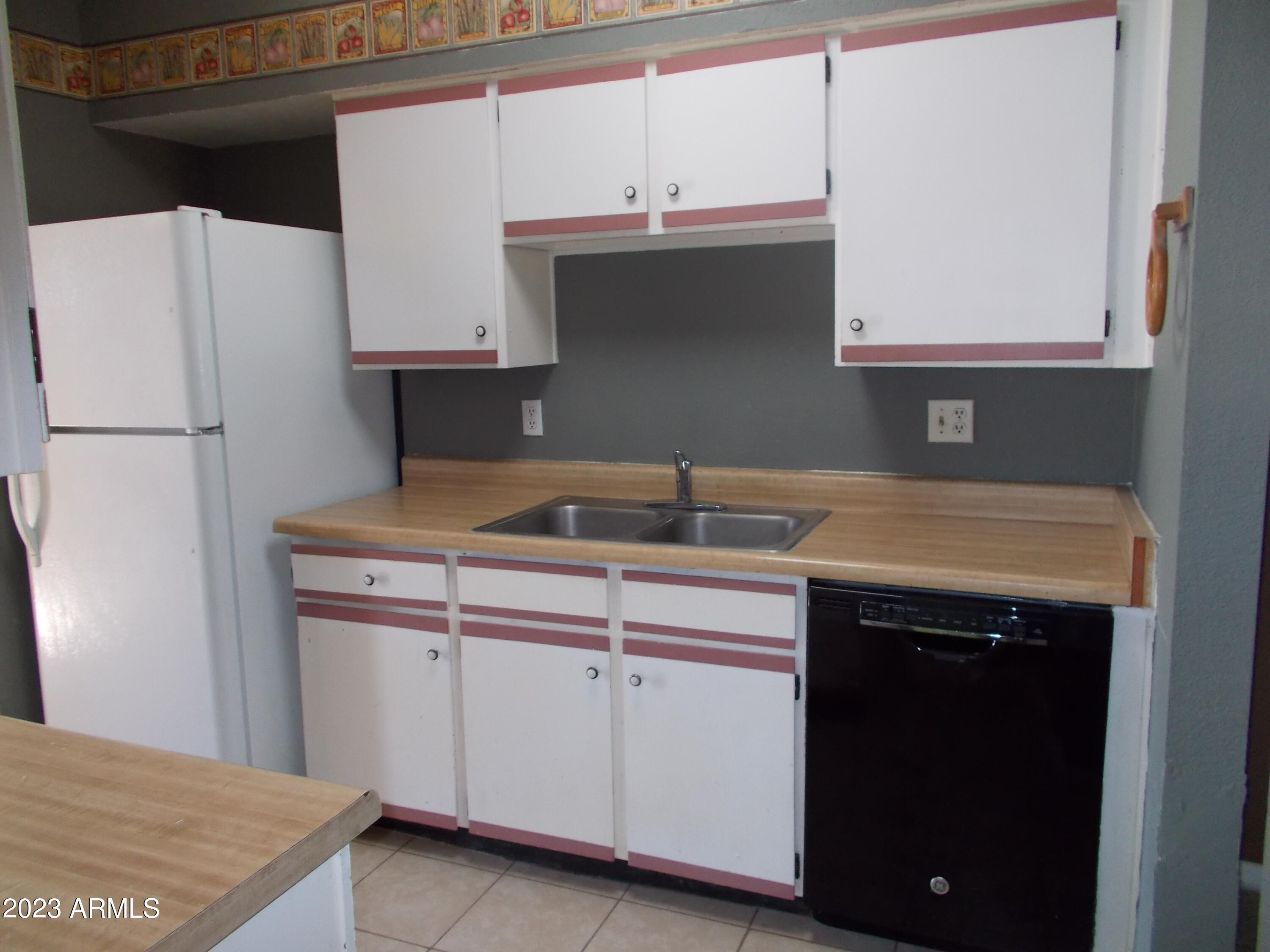 MONTEBELLO AMENDED - Residential Lease