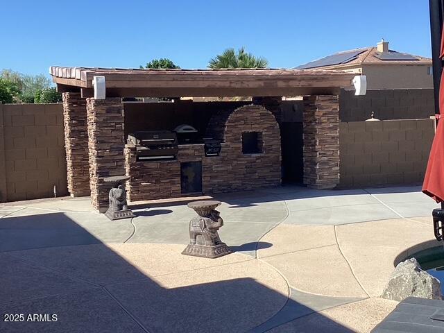 VERANDA - Residential Lease