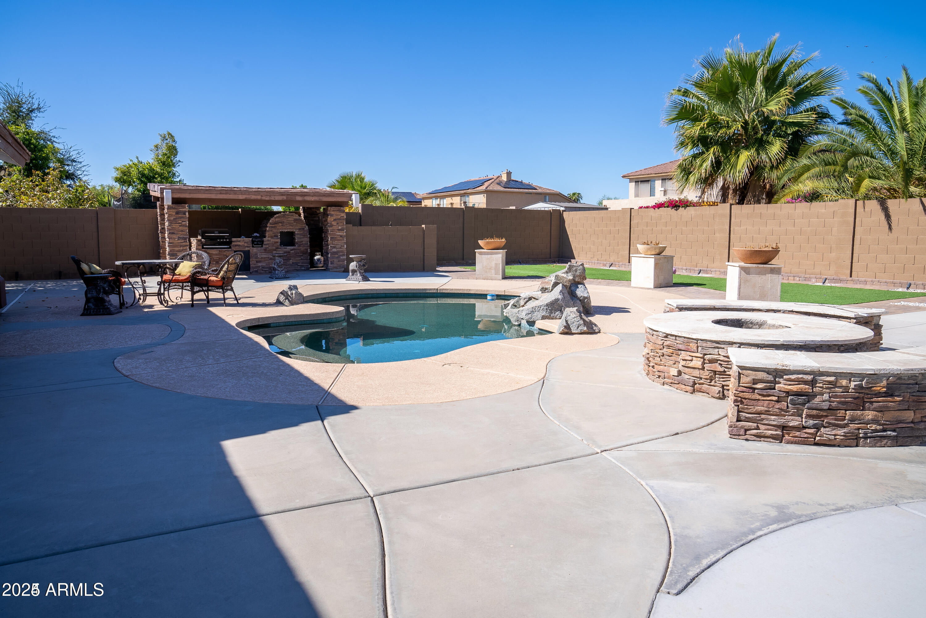 VERANDA - Residential Lease